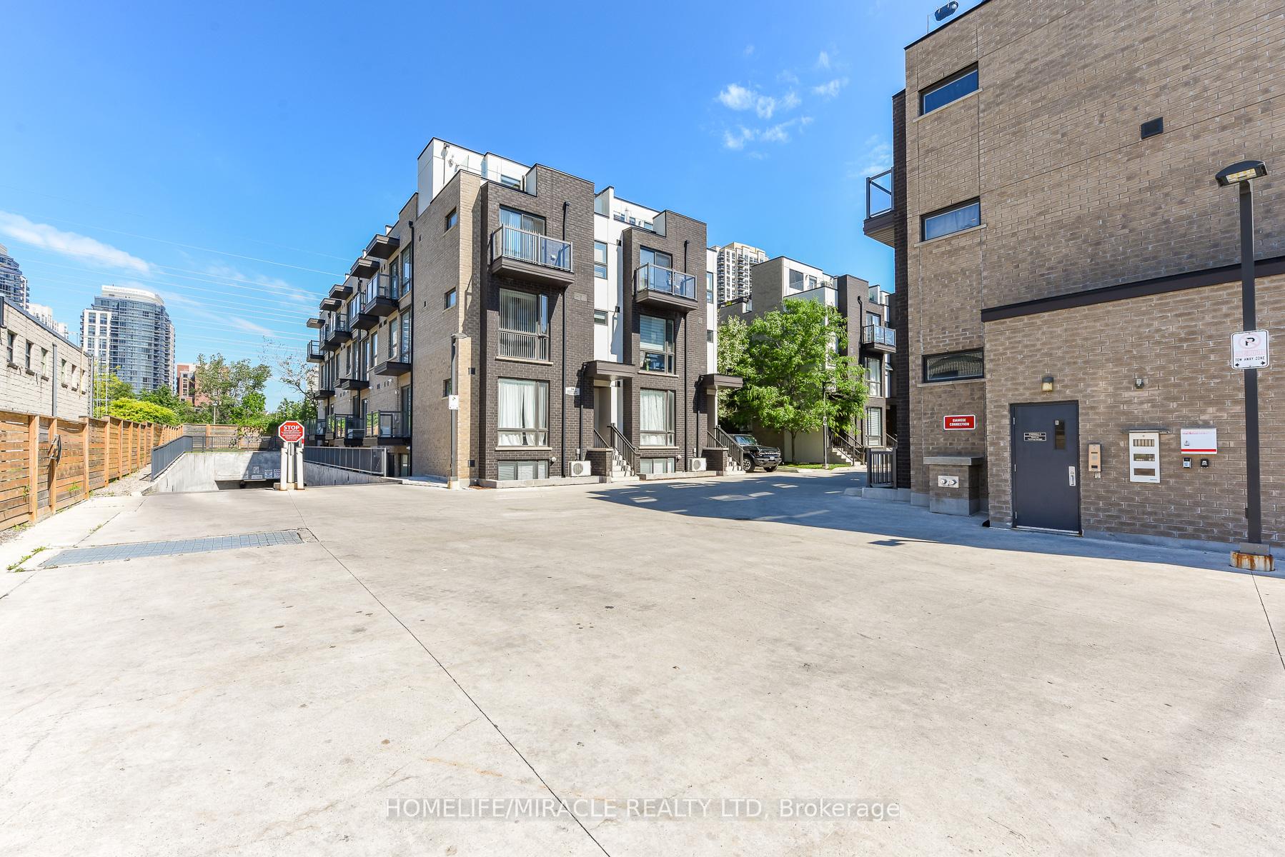 Photo 7 of Unit 122, 32 Fieldway Road, Etobicoke, Islington-City Centre West — HOMEH