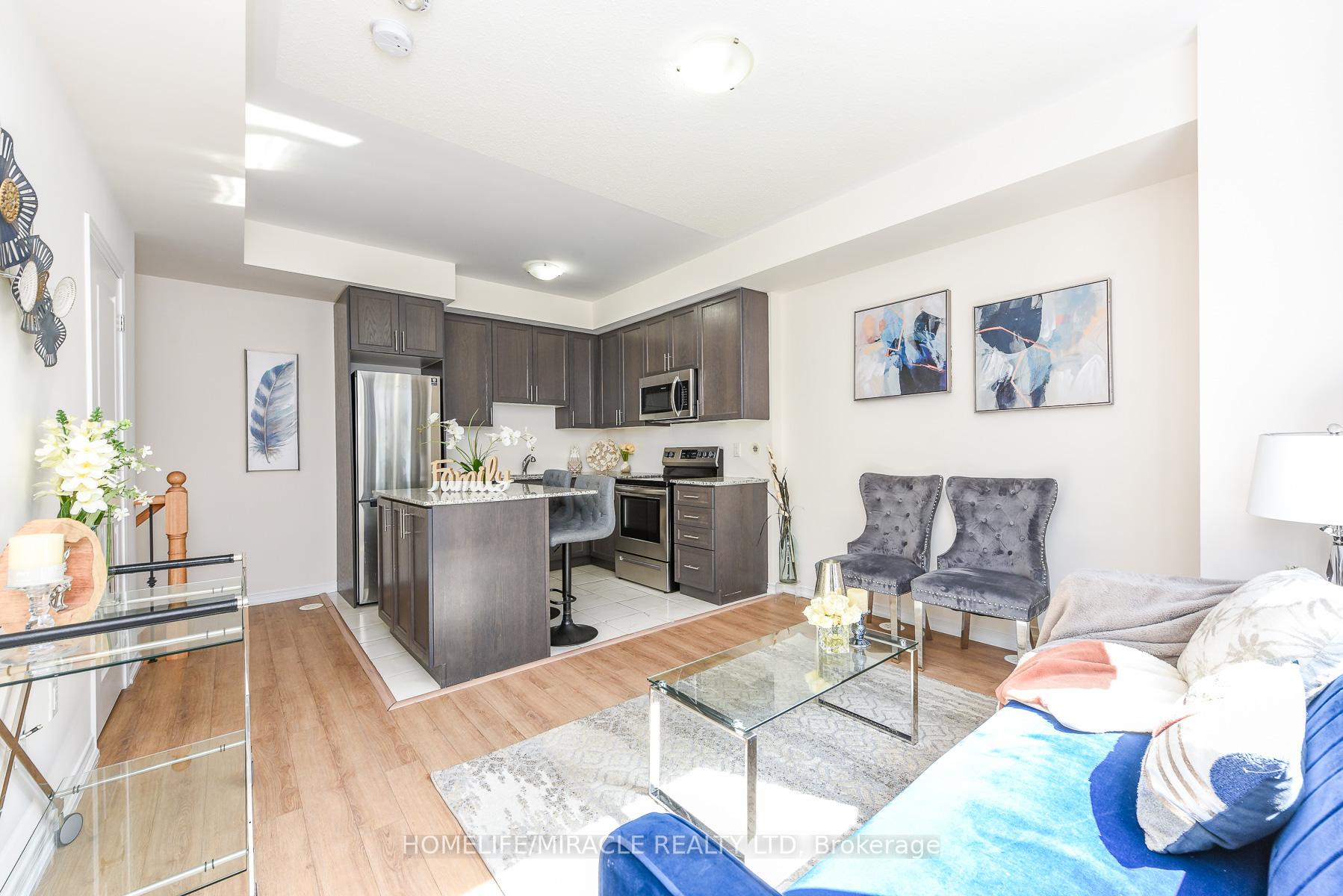 Photo 10 of Unit 122, 32 Fieldway Road, Etobicoke, Islington-City Centre West — HOMEH