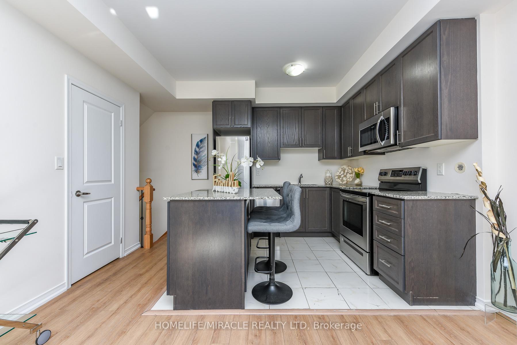 Photo 16 of Unit 122, 32 Fieldway Road, Etobicoke, Islington-City Centre West — HOMEH