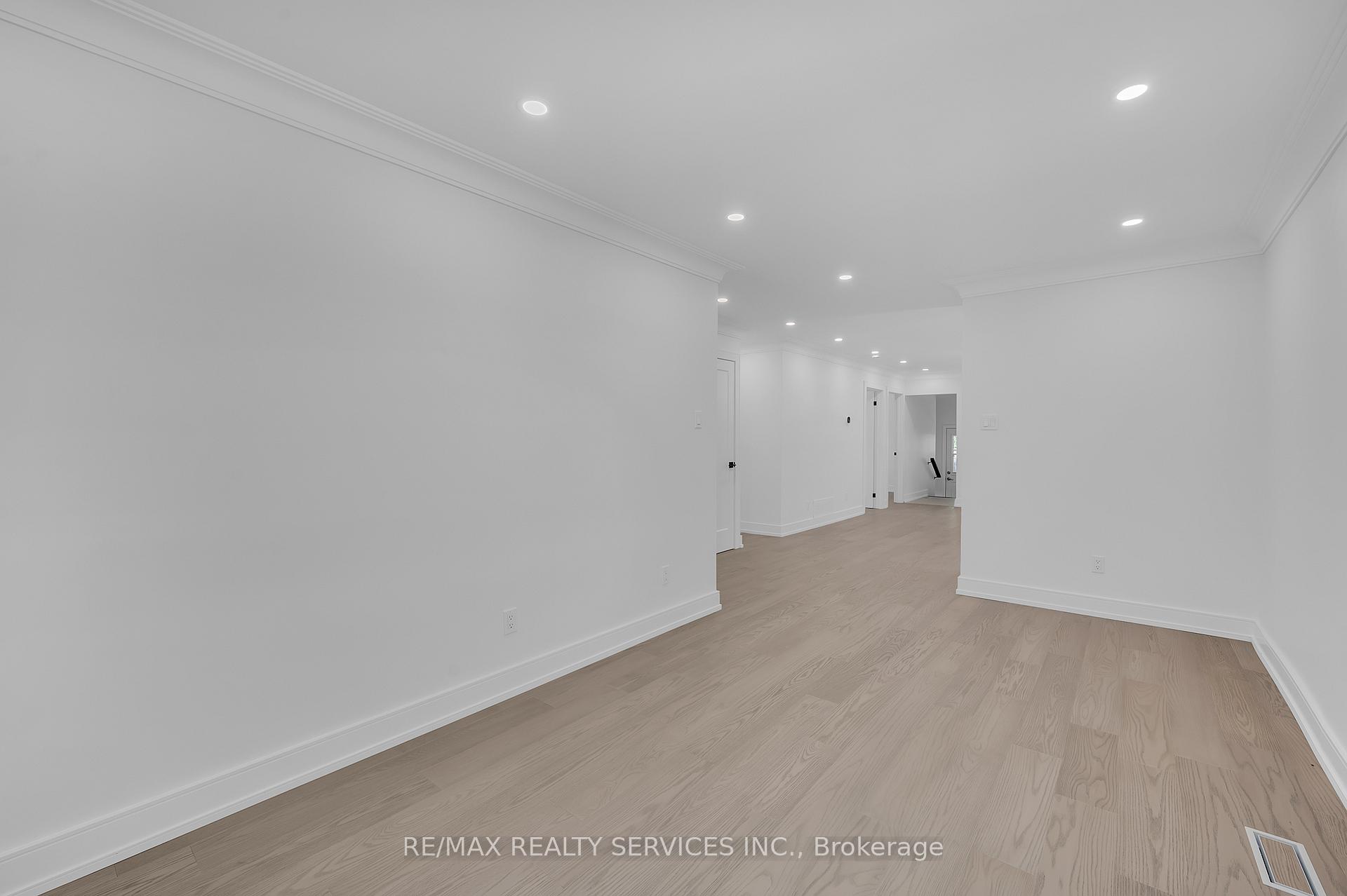 Photo 11 of 326 Mountain Road, Grimsby, Grimsby Escarpment — HOMEH