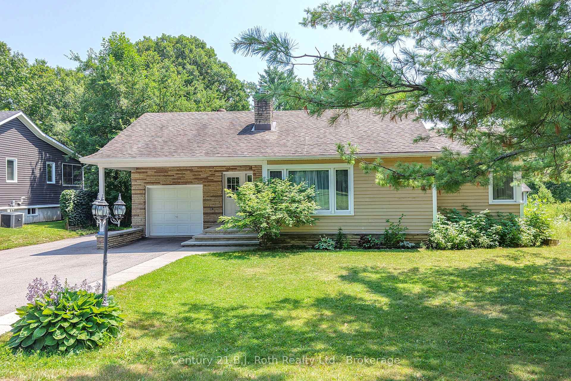Photo 3 of 1028 Cowbell Lane, Gravenhurst, Morrison — HOMEH