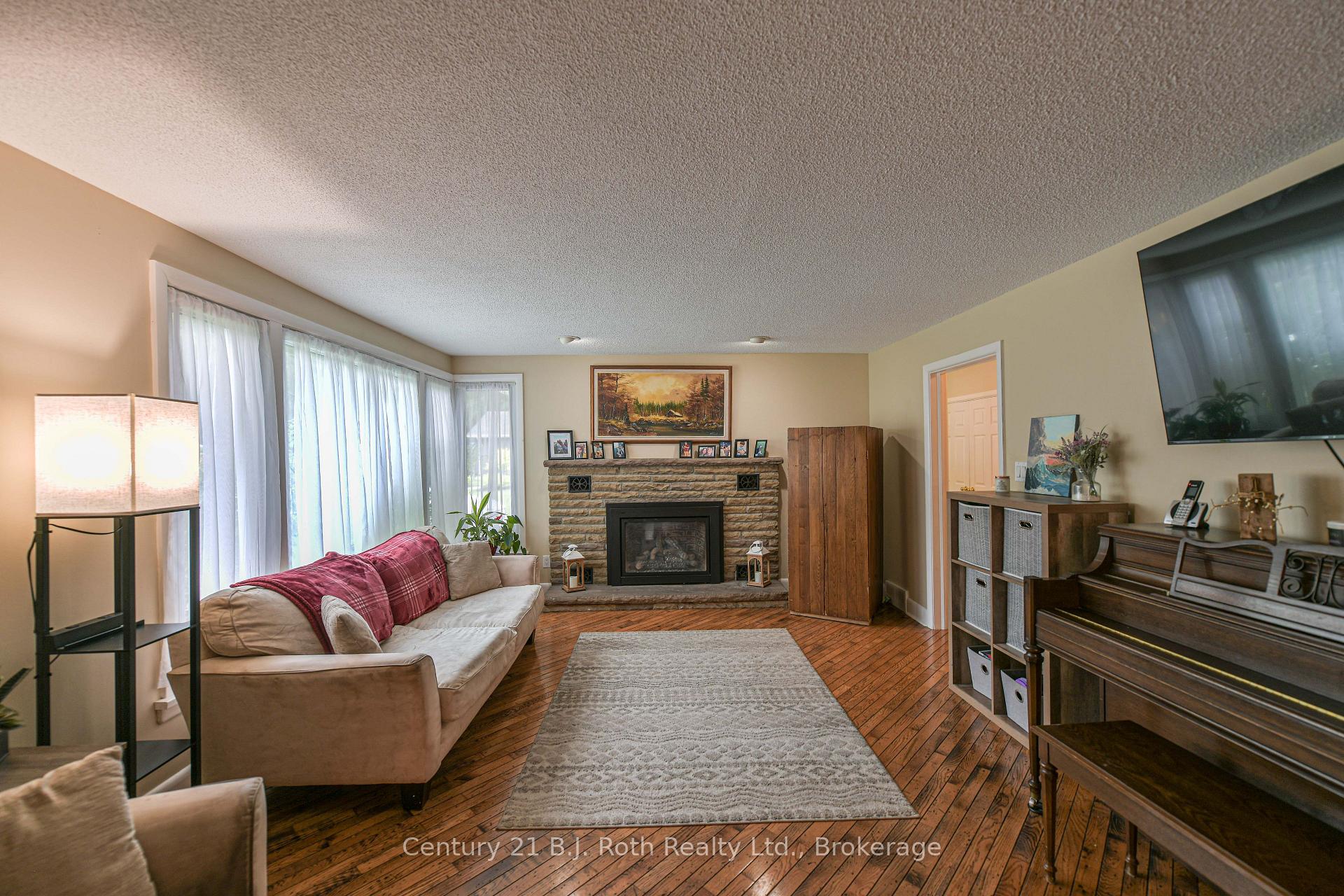 Photo 28 of 1028 Cowbell Lane, Gravenhurst, Morrison — HOMEH