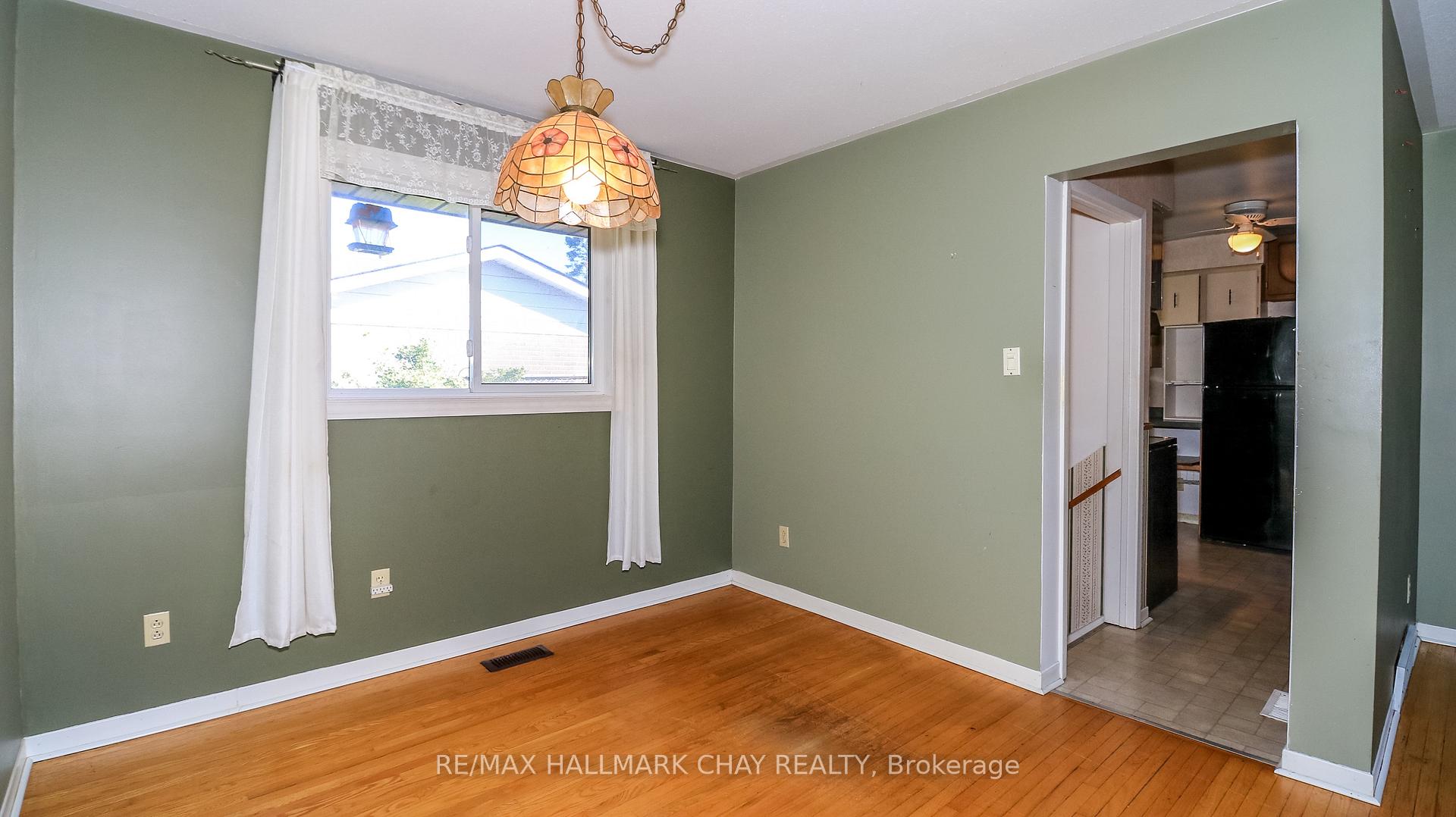 Photo 11 of 178 Rose Street, Barrie, Wellington — HOMEH