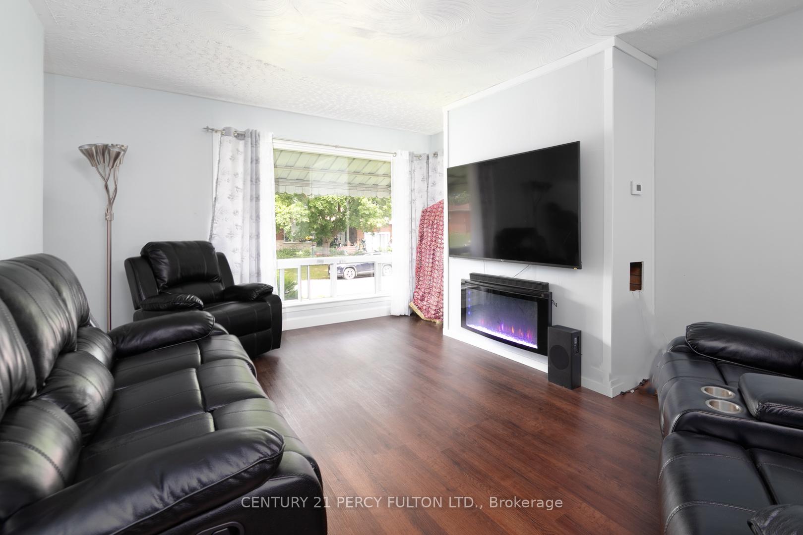 Photo 6 of 12 Northwood Crescent, Belleville, Belleville Ward — HOMEH