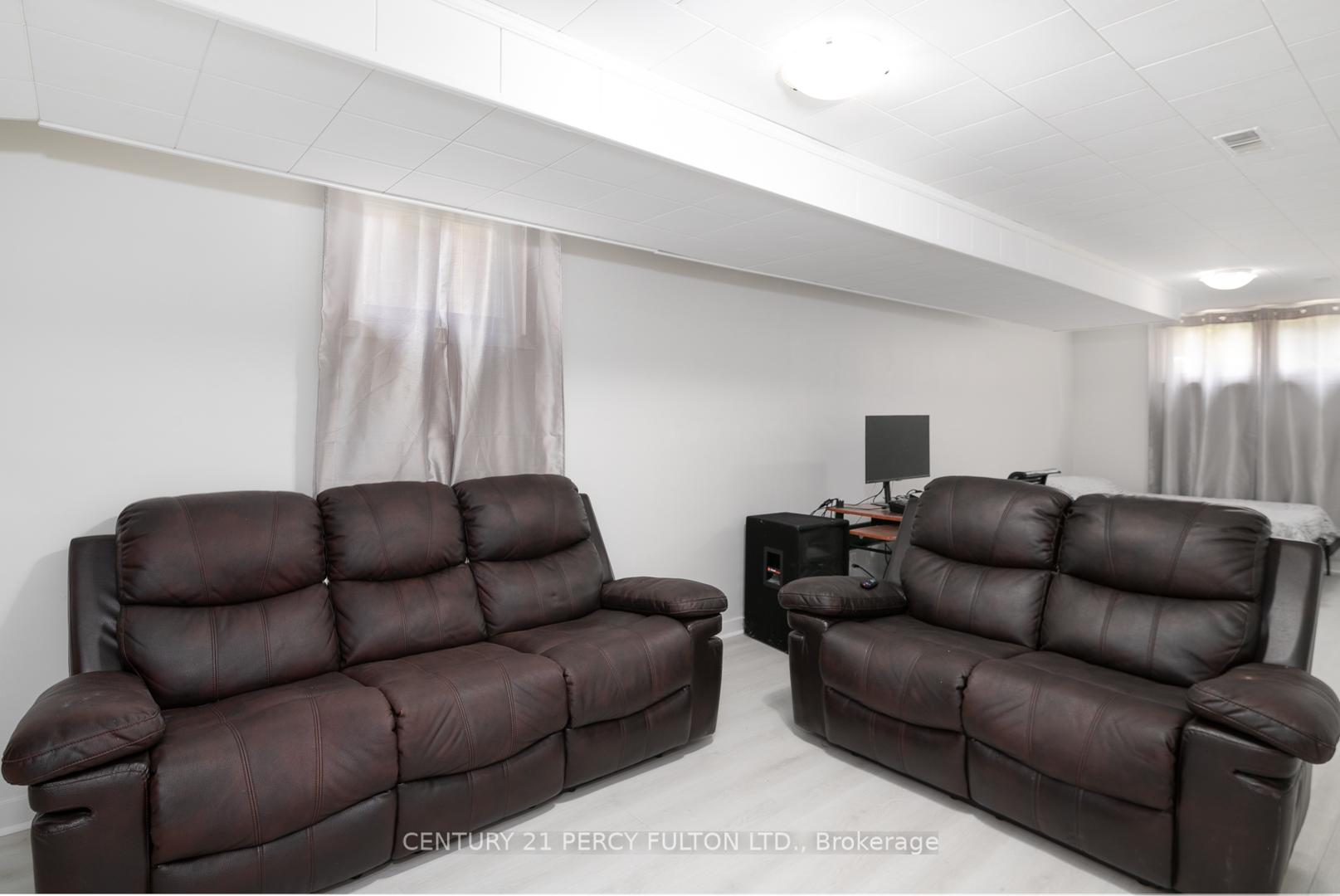 Photo 15 of 12 Northwood Crescent, Belleville, Belleville Ward — HOMEH