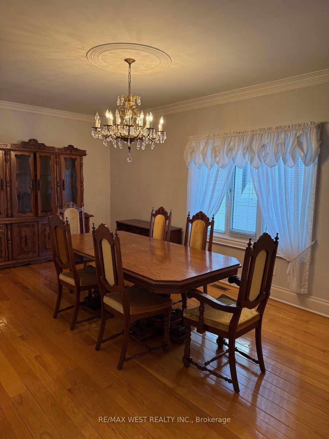 Photo 9 of 10 Norris Place, North York, Humberlea-Pelmo Park — HOMEH