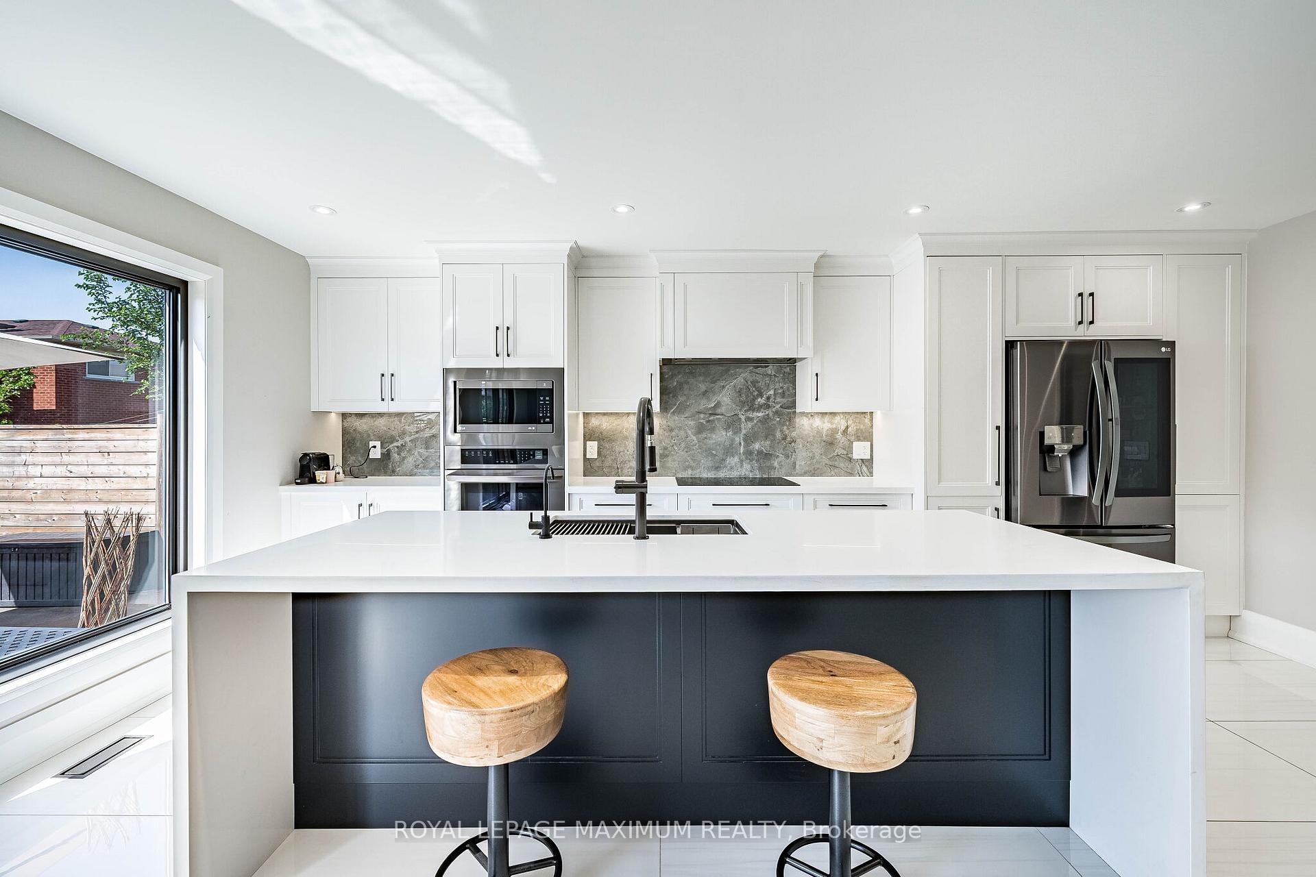Photo 11 of 138 Jackman Crescent, Vaughan, West Woodbridge — HOMEH