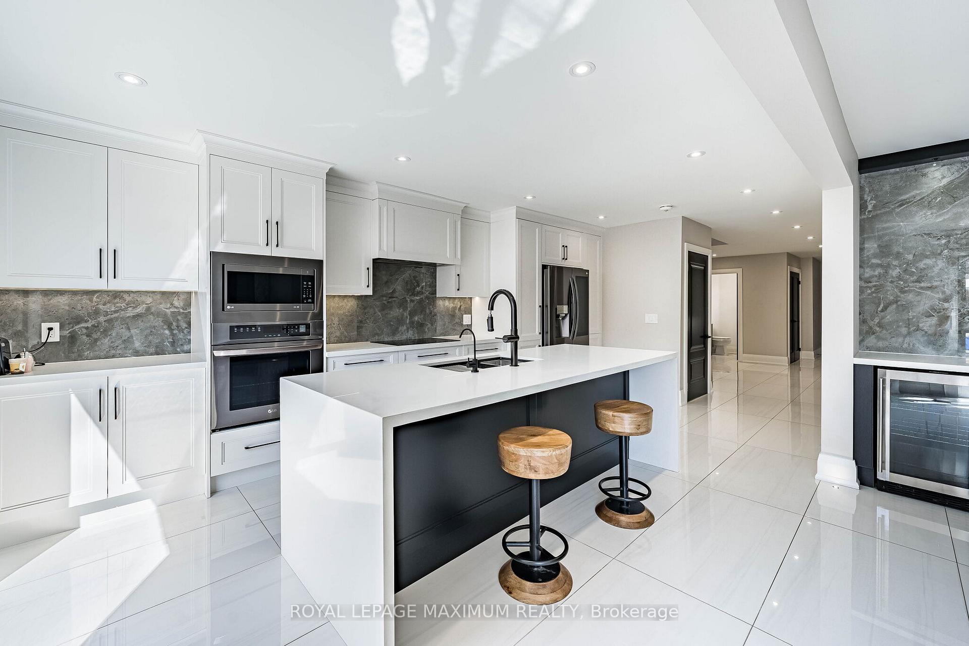 Photo 13 of 138 Jackman Crescent, Vaughan, West Woodbridge — HOMEH
