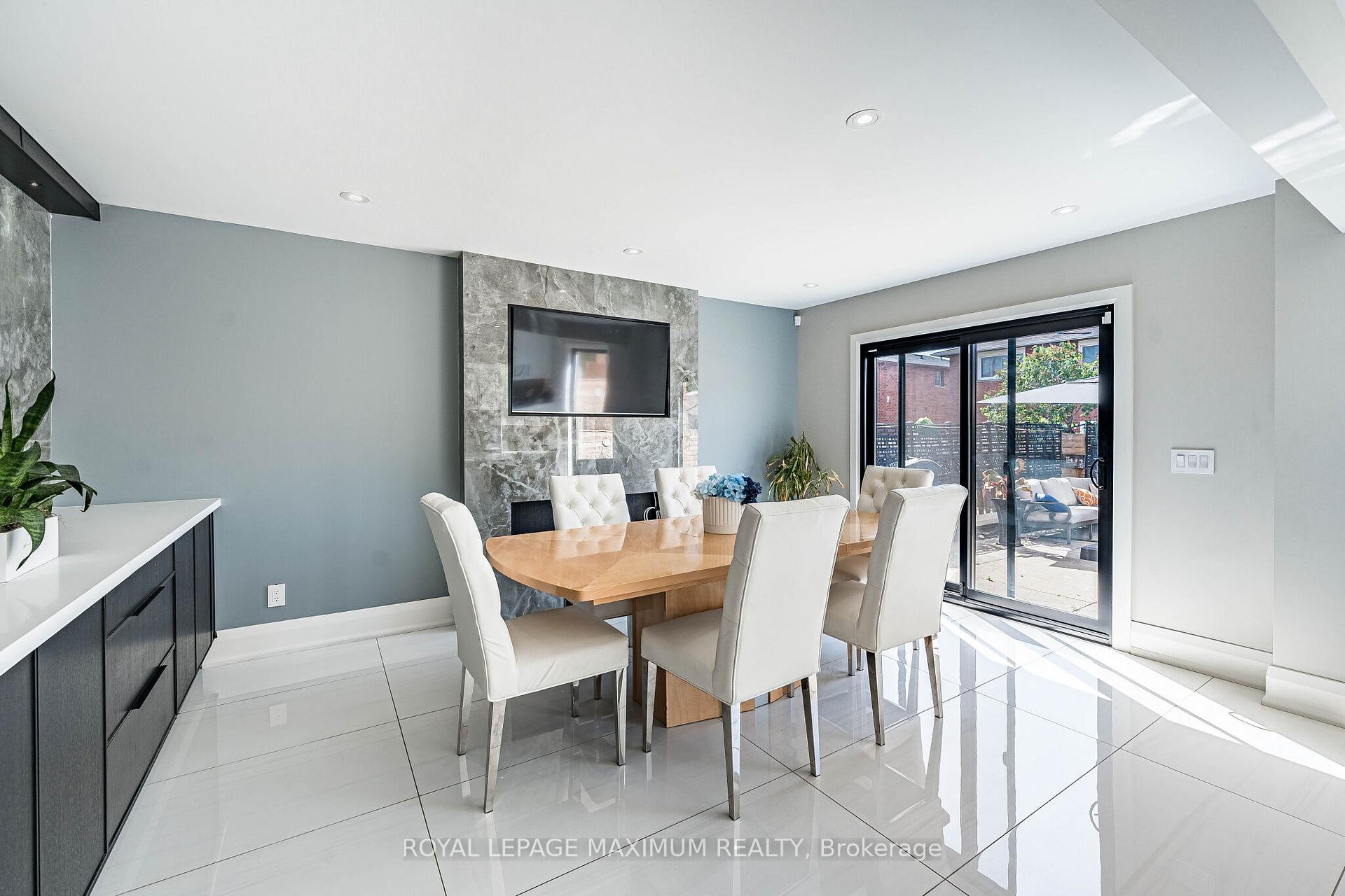 Photo 18 of 138 Jackman Crescent, Vaughan, West Woodbridge — HOMEH