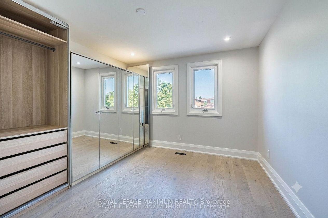 Photo 37 of 138 Jackman Crescent, Vaughan, West Woodbridge — HOMEH