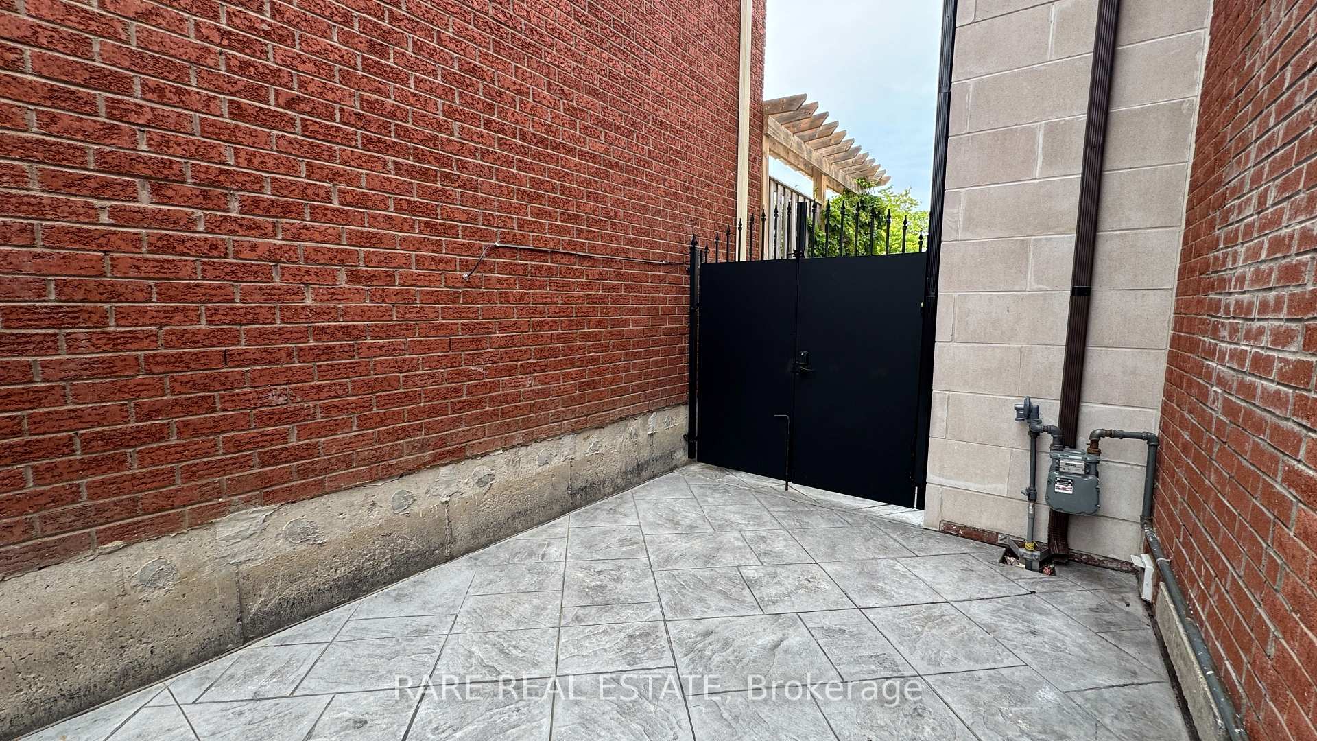 Photo 20 of Unit Lower, 1671 Major Oaks Road, Pickering, Brock Ridge — HOMEH