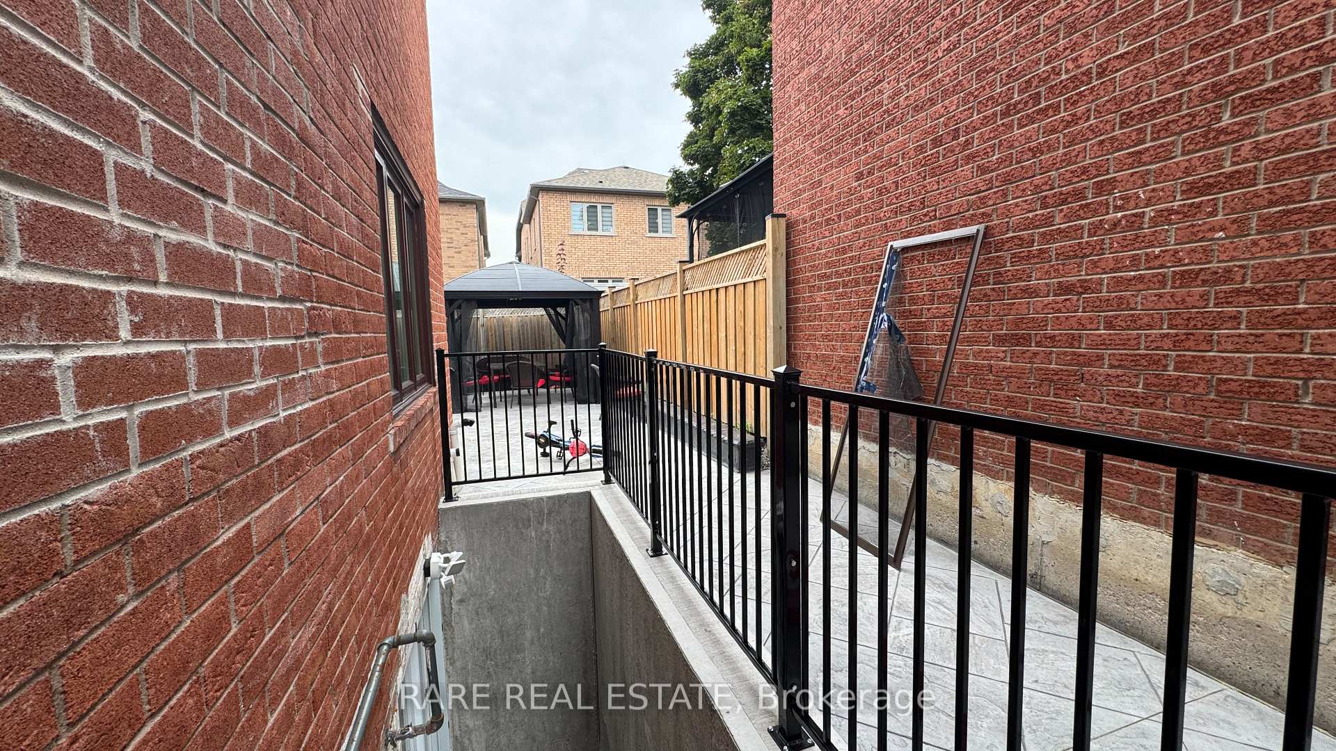 Photo 21 of Unit Lower, 1671 Major Oaks Road, Pickering, Brock Ridge — HOMEH