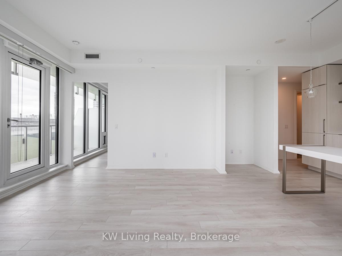 Photo 7 of Unit 2102, 197 Yonge Street, Toronto, Church-Yonge Corridor — HOMEH