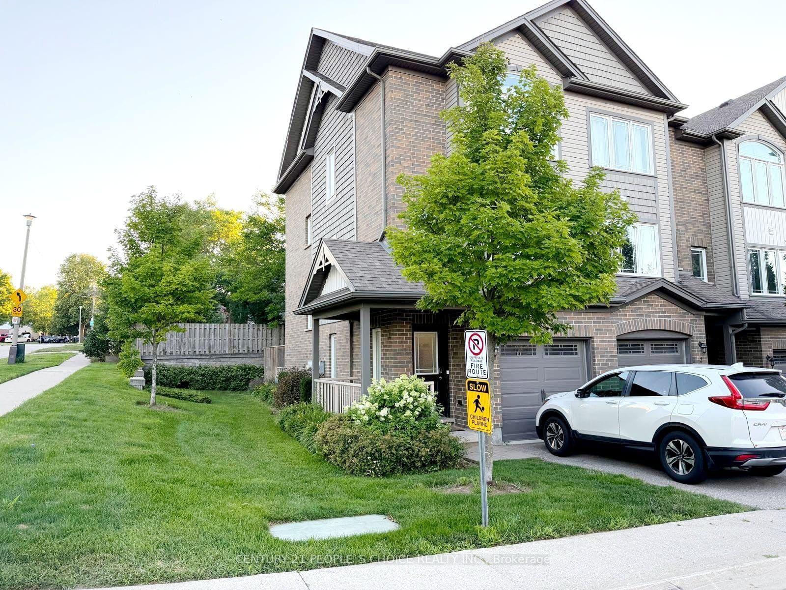 Photo 2 of Unit 1, 12 Poplar Drive, Cambridge, Silver Heights — HOMEH