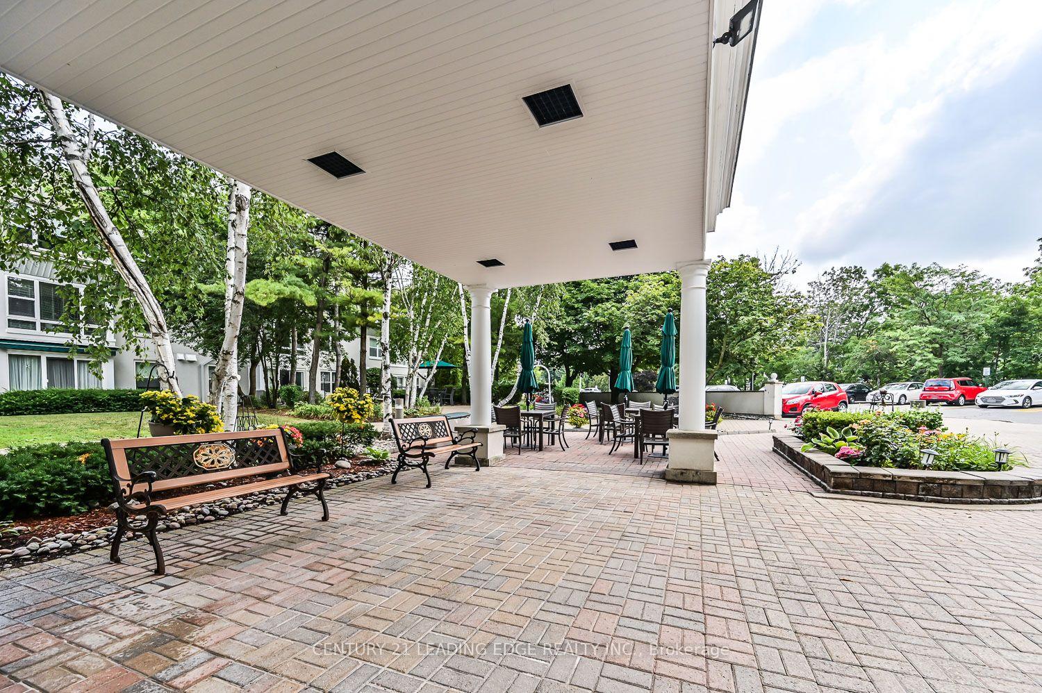 Photo 3 of Unit 103, 100 Anna Russell Way, Markham, Unionville — HOMEH