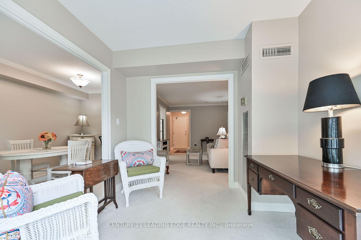 Photo 11 of Unit 103, 100 Anna Russell Way, Markham, Unionville — HOMEH