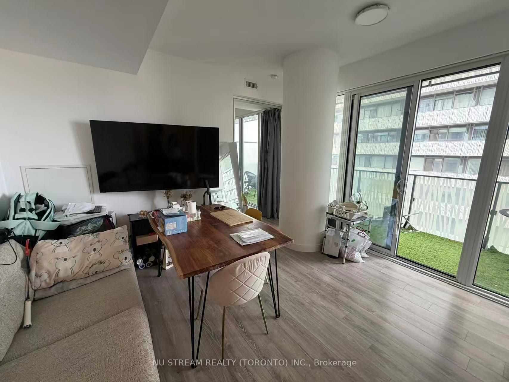 Photo 6 of Unit 4501, 42 Charles Street E, Toronto, Church-Yonge Corridor — HOMEH