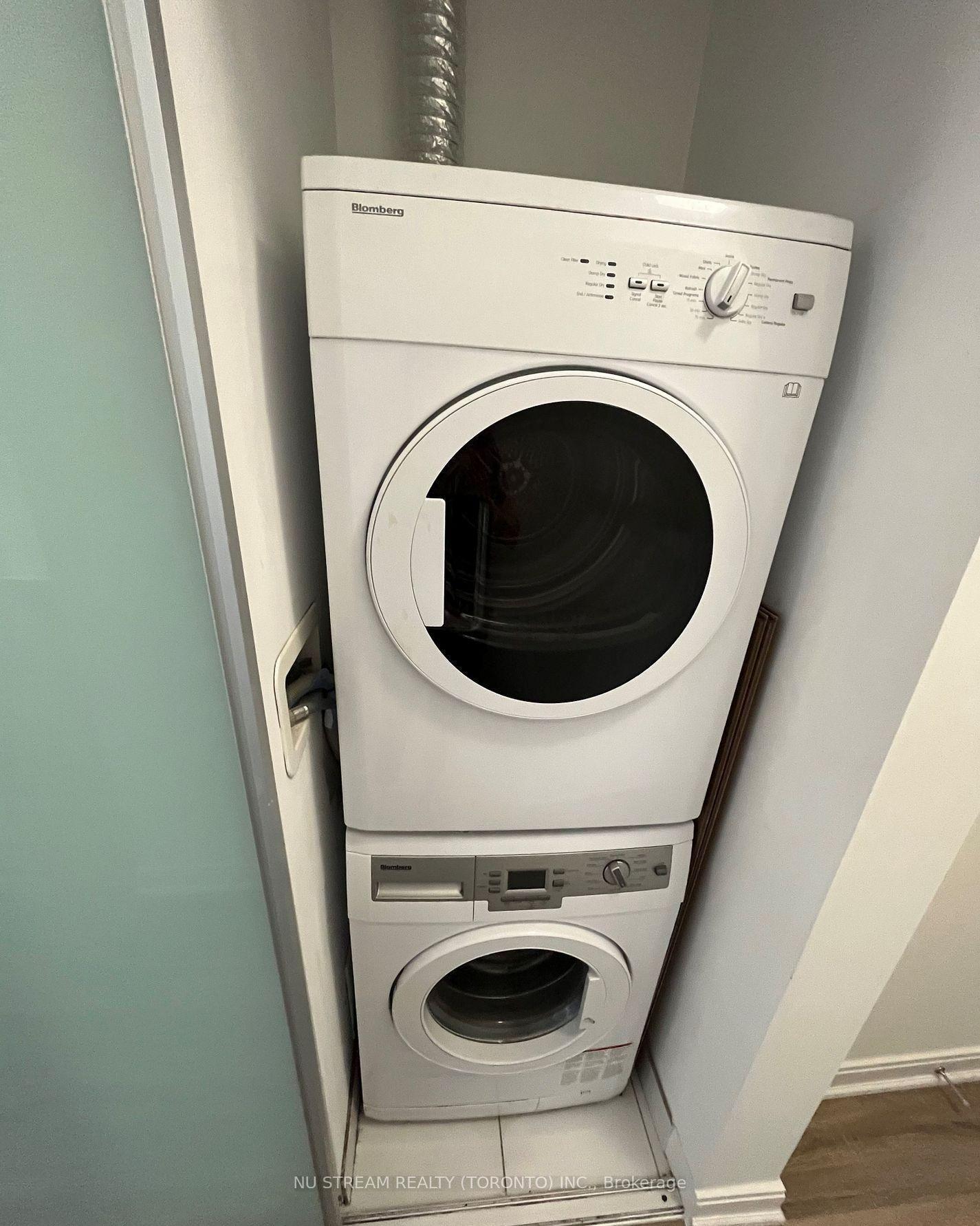 Photo 9 of Unit 4501, 42 Charles Street E, Toronto, Church-Yonge Corridor — HOMEH