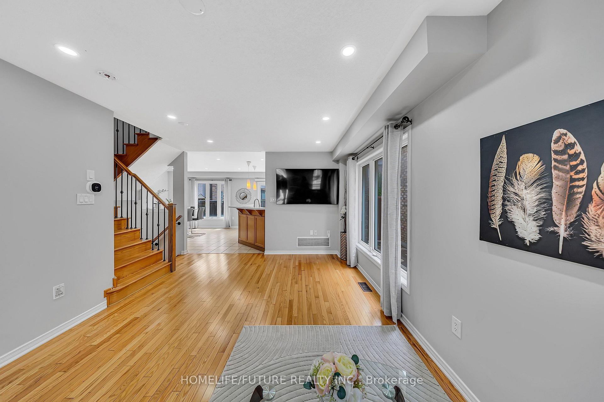 Photo 5 of 54 Oswell Drive, Ajax, Northeast Ajax — HOMEH