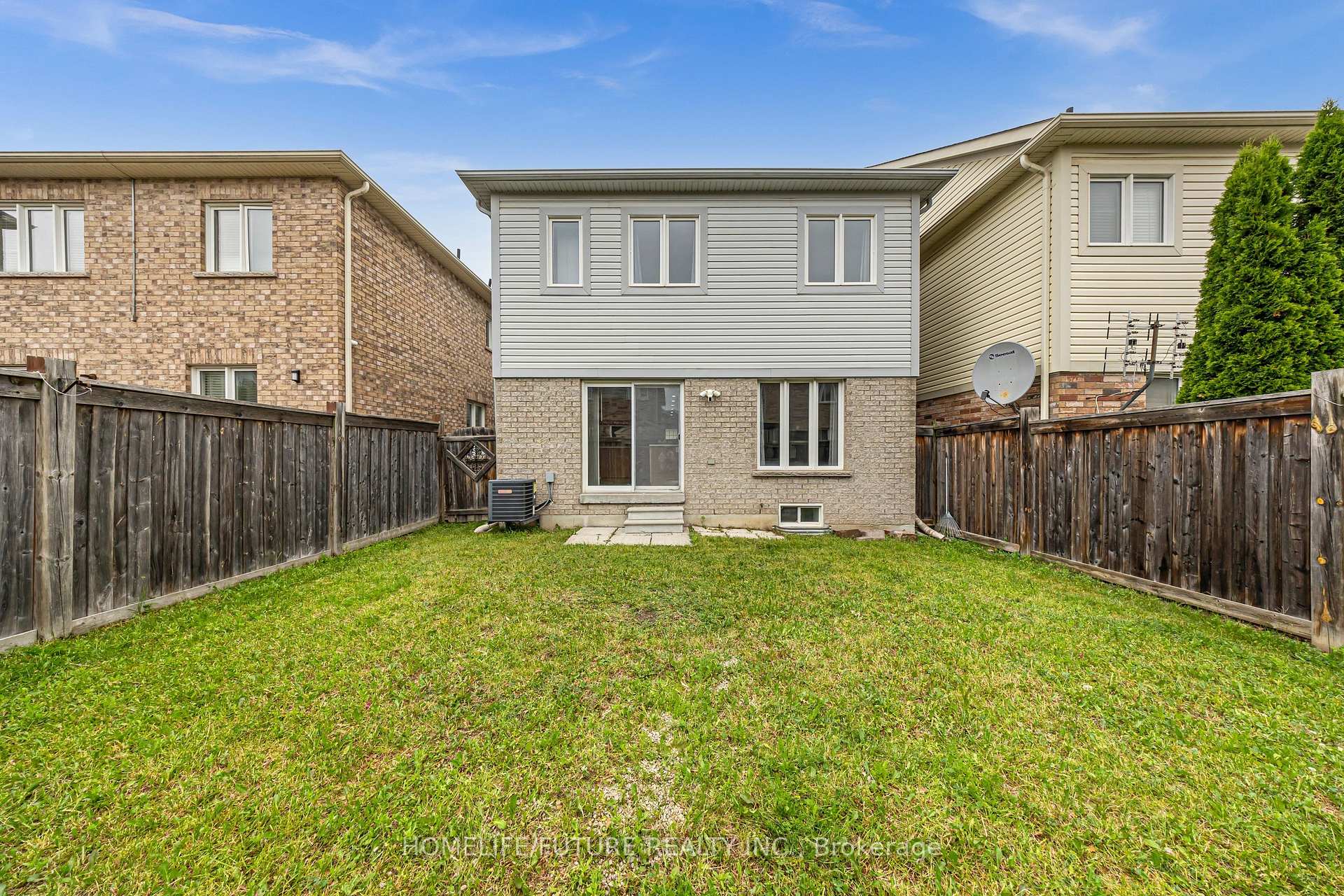 Photo 37 of 54 Oswell Drive, Ajax, Northeast Ajax — HOMEH