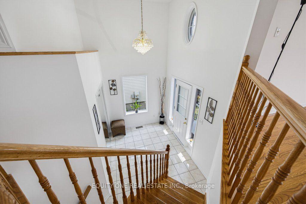 Photo 13 of 143 Castle Glen Crescent, Ottawa, Kanata - Glencairn/Hazeldean — HOMEH