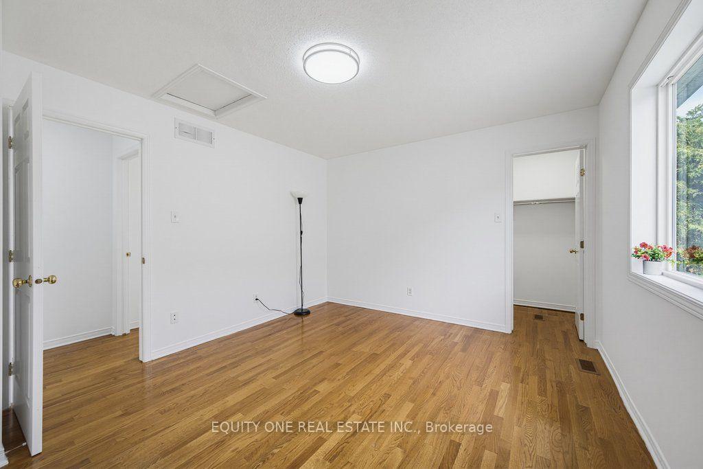 Photo 20 of 143 Castle Glen Crescent, Ottawa, Kanata - Glencairn/Hazeldean — HOMEH
