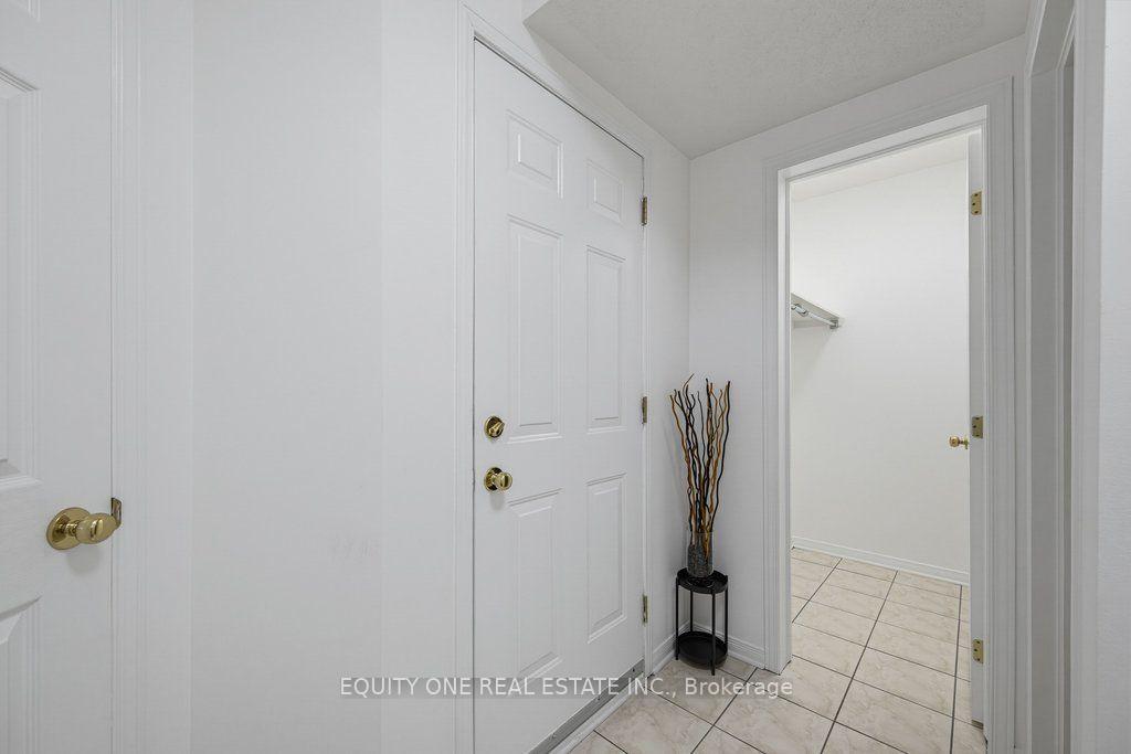 Photo 29 of 143 Castle Glen Crescent, Ottawa, Kanata - Glencairn/Hazeldean — HOMEH