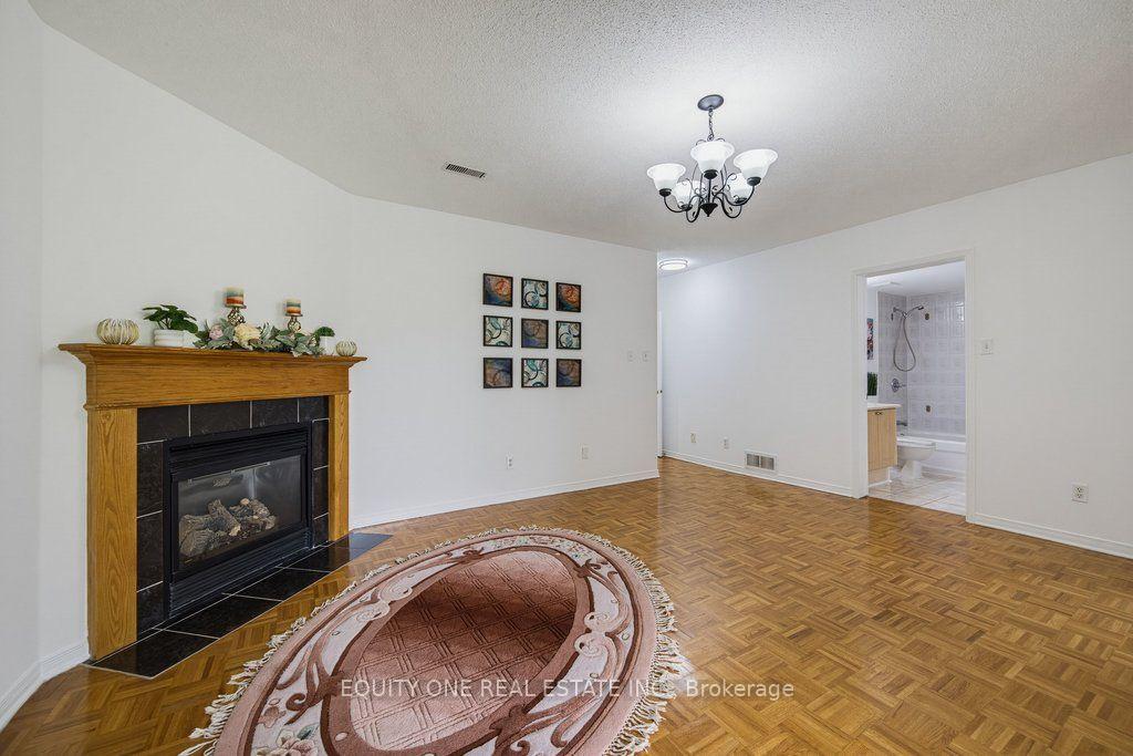 Photo 32 of 143 Castle Glen Crescent, Ottawa, Kanata - Glencairn/Hazeldean — HOMEH
