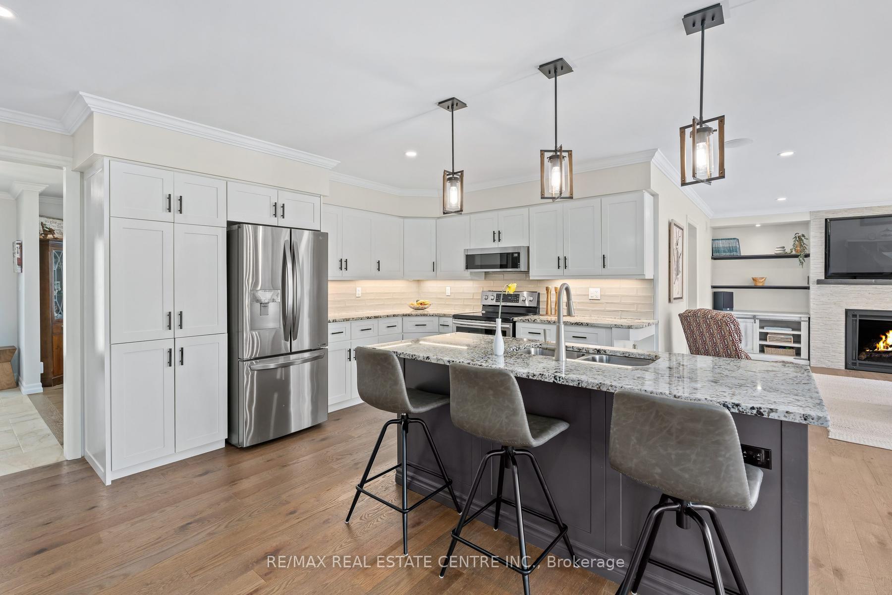 Photo 10 of 42 Ridgeway Avenue, Guelph, Pineridge/Westminster Woods — HOMEH