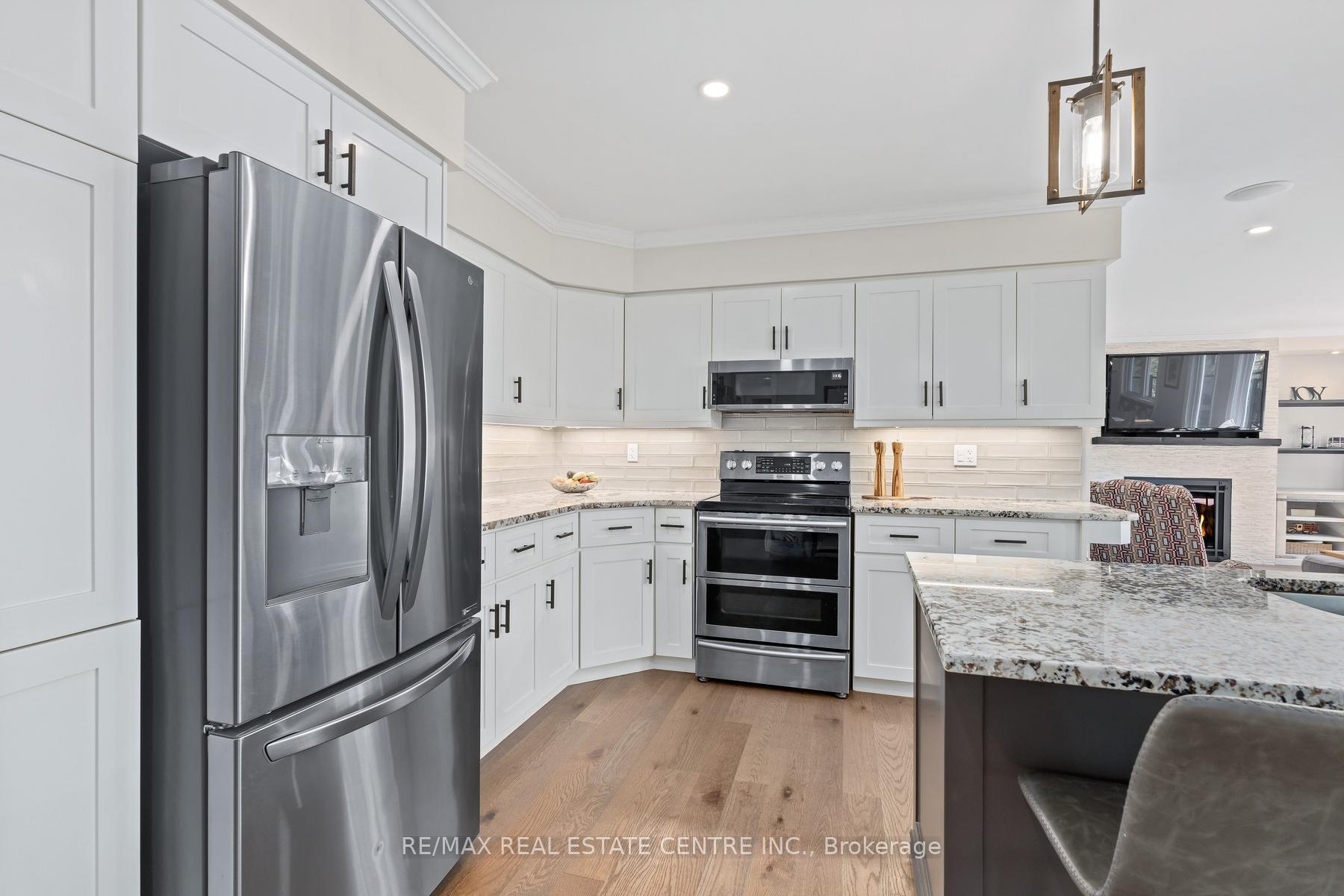 Photo 12 of 42 Ridgeway Avenue, Guelph, Pineridge/Westminster Woods — HOMEH