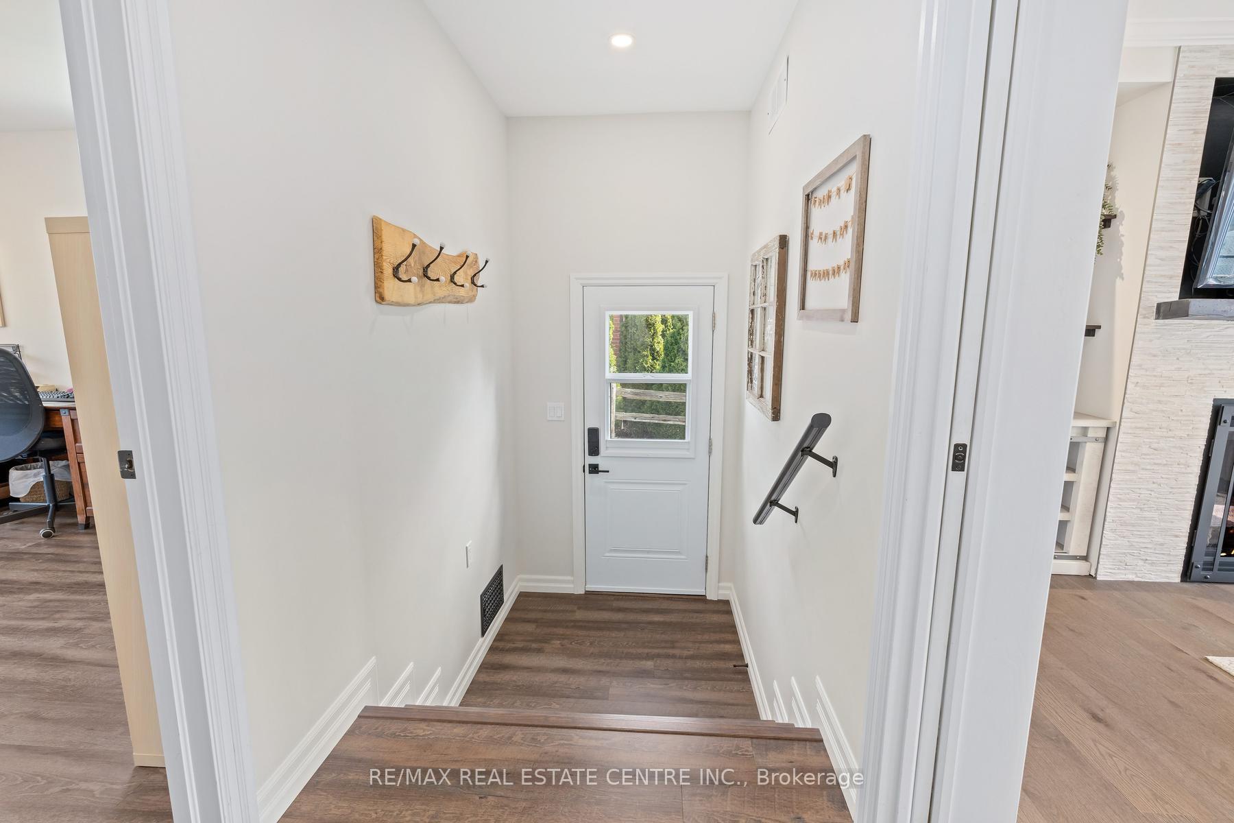 Photo 24 of 42 Ridgeway Avenue, Guelph, Pineridge/Westminster Woods — HOMEH