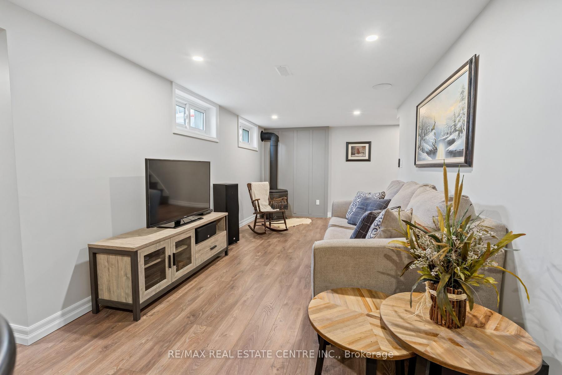 Photo 28 of 42 Ridgeway Avenue, Guelph, Pineridge/Westminster Woods — HOMEH