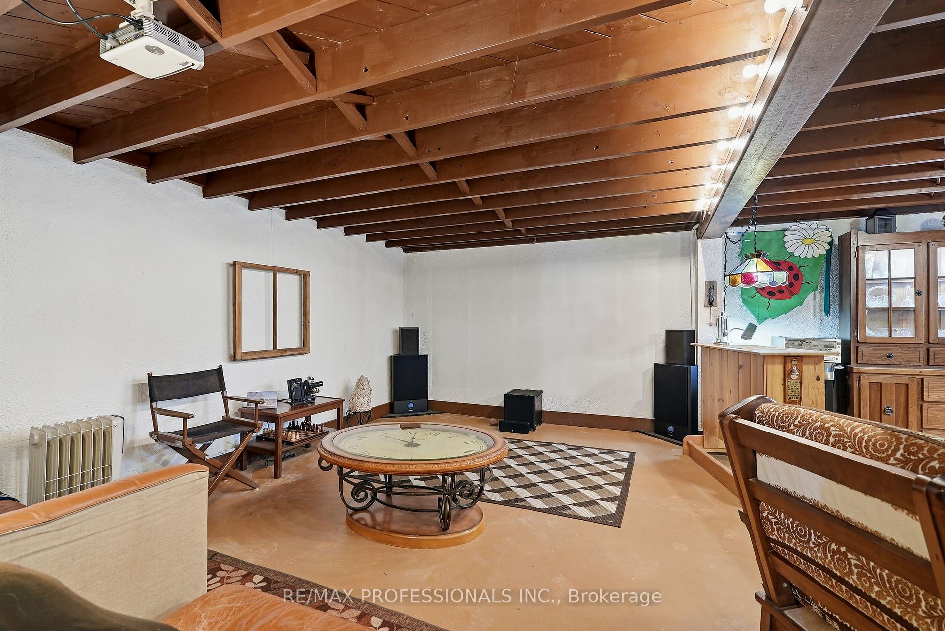 Photo 29 of 189 Edenbridge Drive, Etobicoke, Edenbridge-Humber Valley — HOMEH