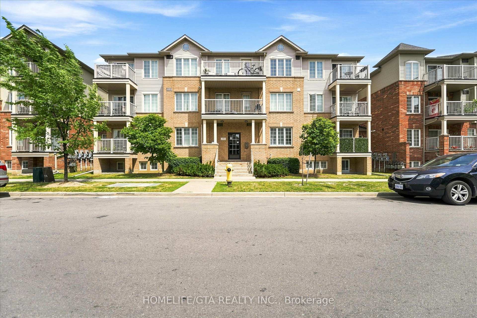 Photo 6 of Unit 3, 157 Isaac Devins Boulevard, North York, Humberlea-Pelmo Park — HOMEH