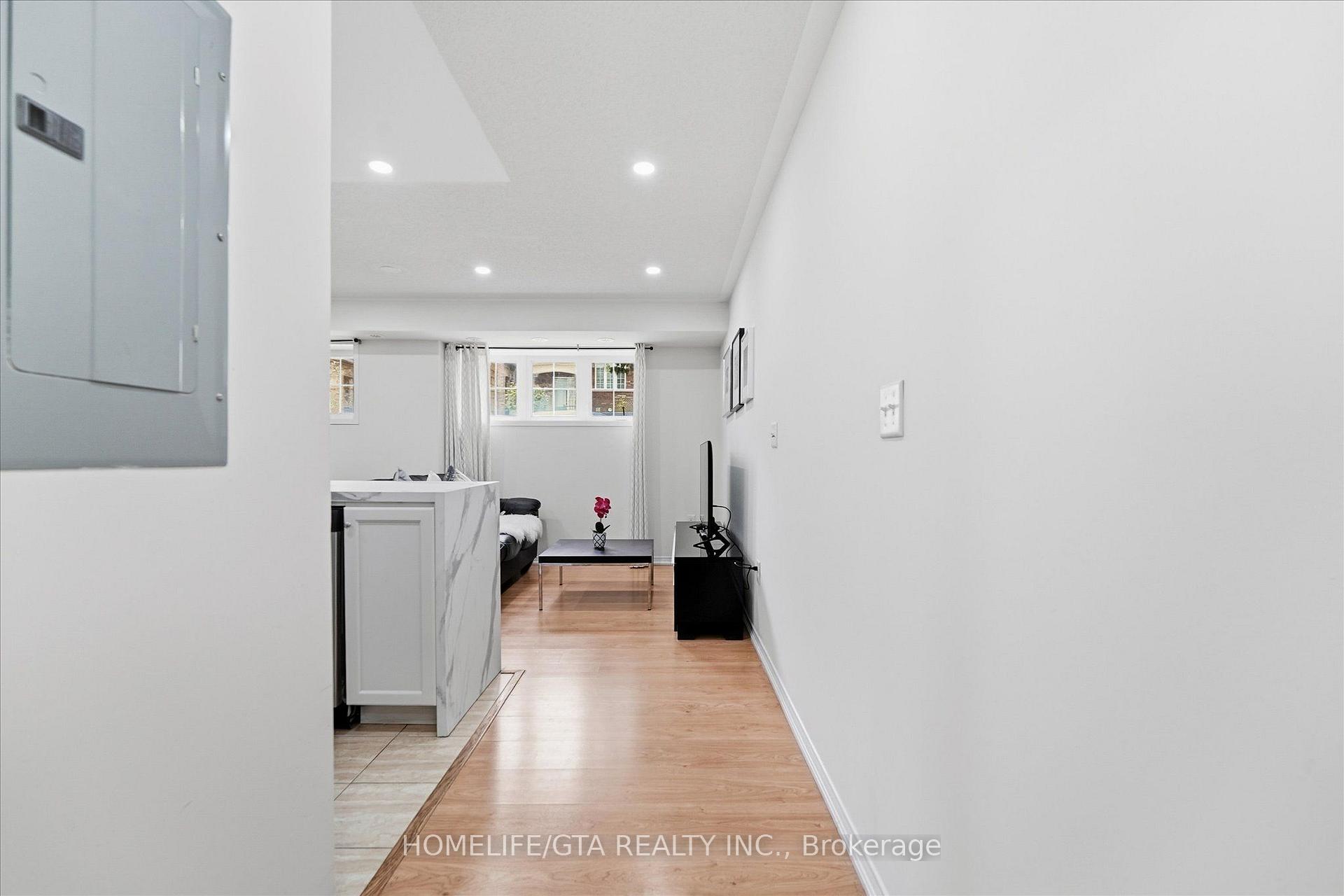 Photo 11 of Unit 3, 157 Isaac Devins Boulevard, North York, Humberlea-Pelmo Park — HOMEH