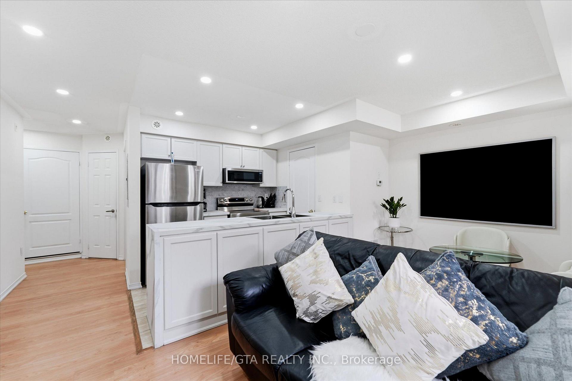 Photo 13 of Unit 3, 157 Isaac Devins Boulevard, North York, Humberlea-Pelmo Park — HOMEH