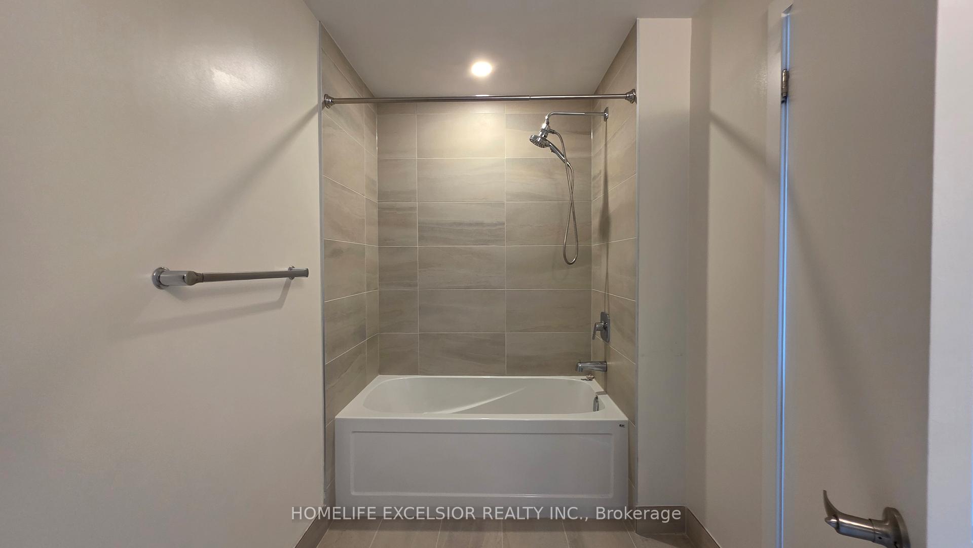Photo 12 of Unit 829, 188 Fairview Mall Drive, North York, Don Valley Village — HOMEH