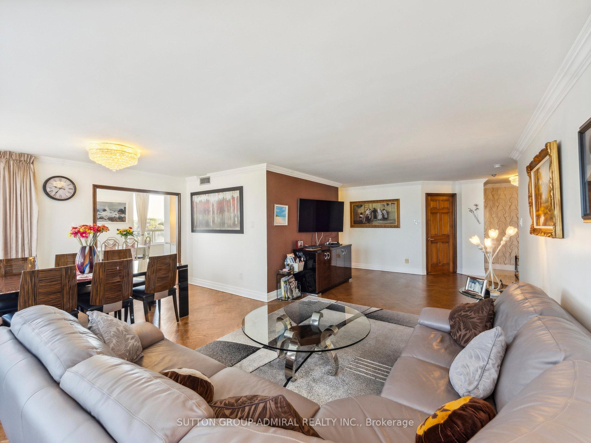 Photo 4 of Unit 604, 7 Townsgate Drive, Vaughan, Crestwood-Springfarm-Yorkhill — HOMEH