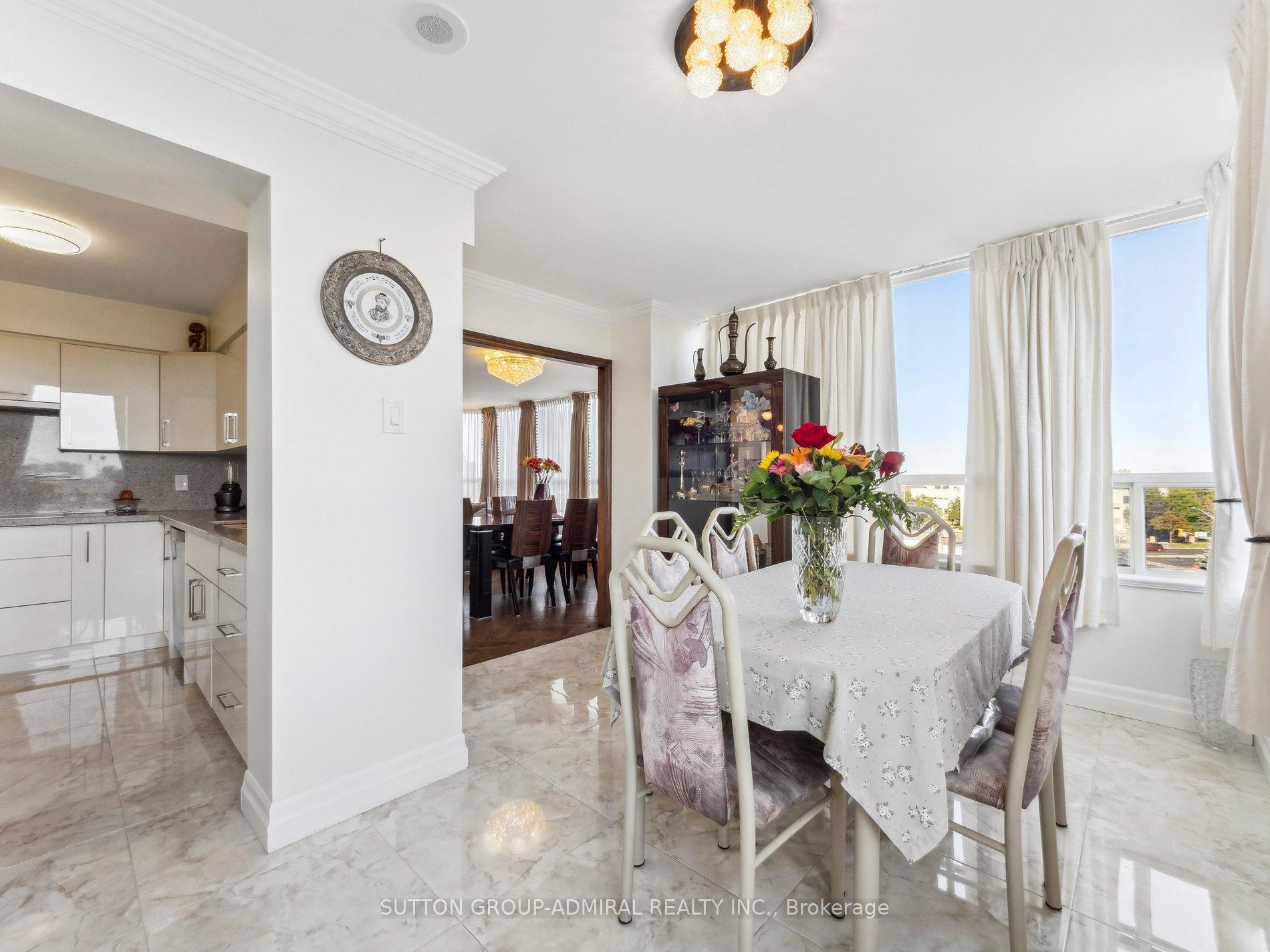 Photo 8 of Unit 604, 7 Townsgate Drive, Vaughan, Crestwood-Springfarm-Yorkhill — HOMEH