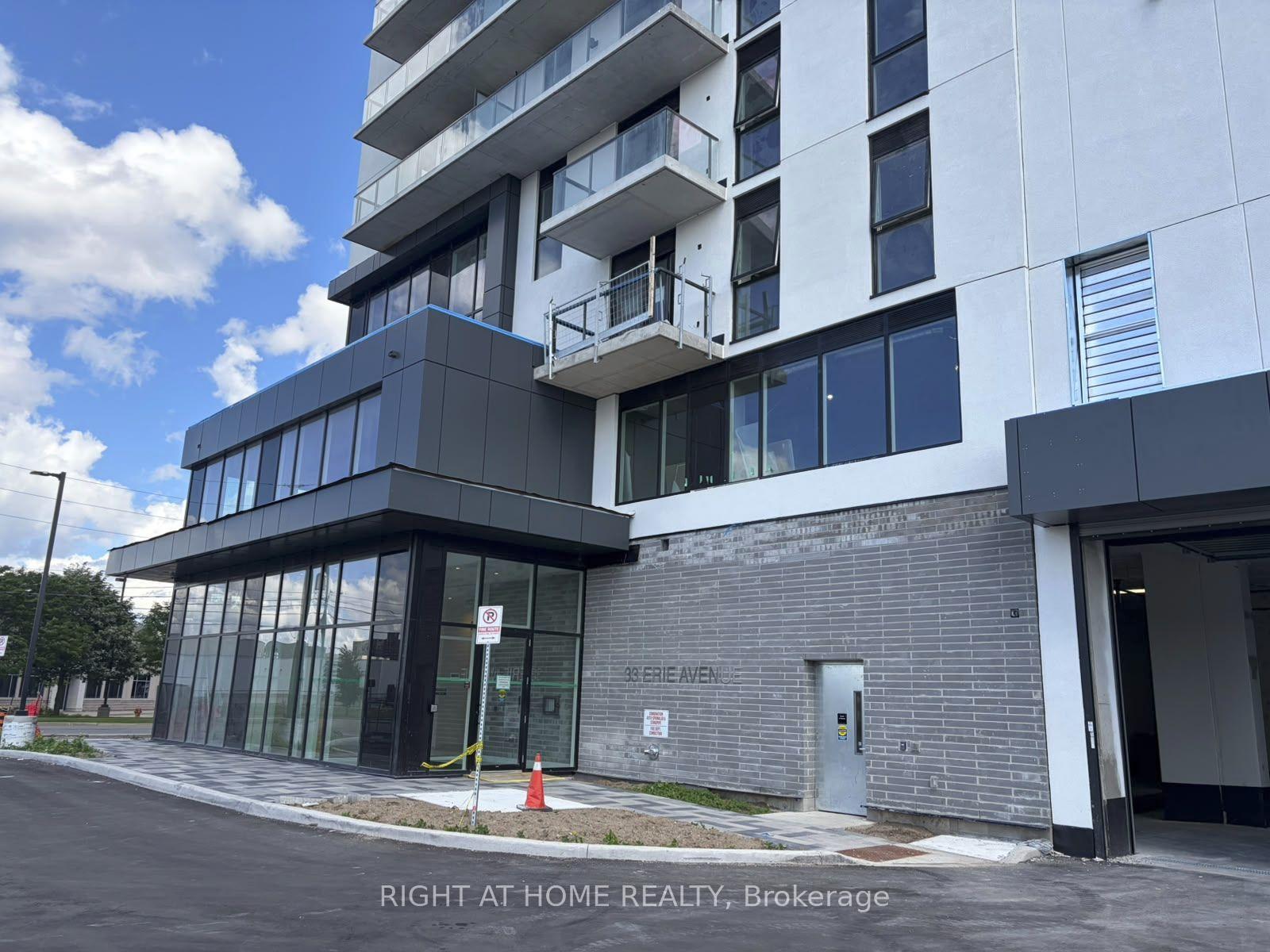 Photo 1 of Unit 1402, 33 Erie Avenue, Brantford, Eagle Place West — HOMEH