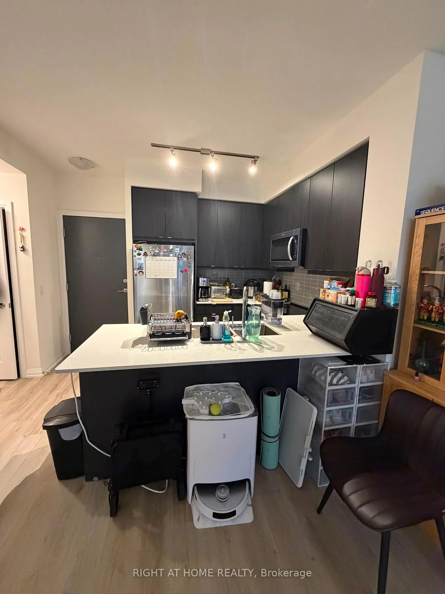 Photo 30 of Unit 1402, 33 Erie Avenue, Brantford, Eagle Place West — HOMEH