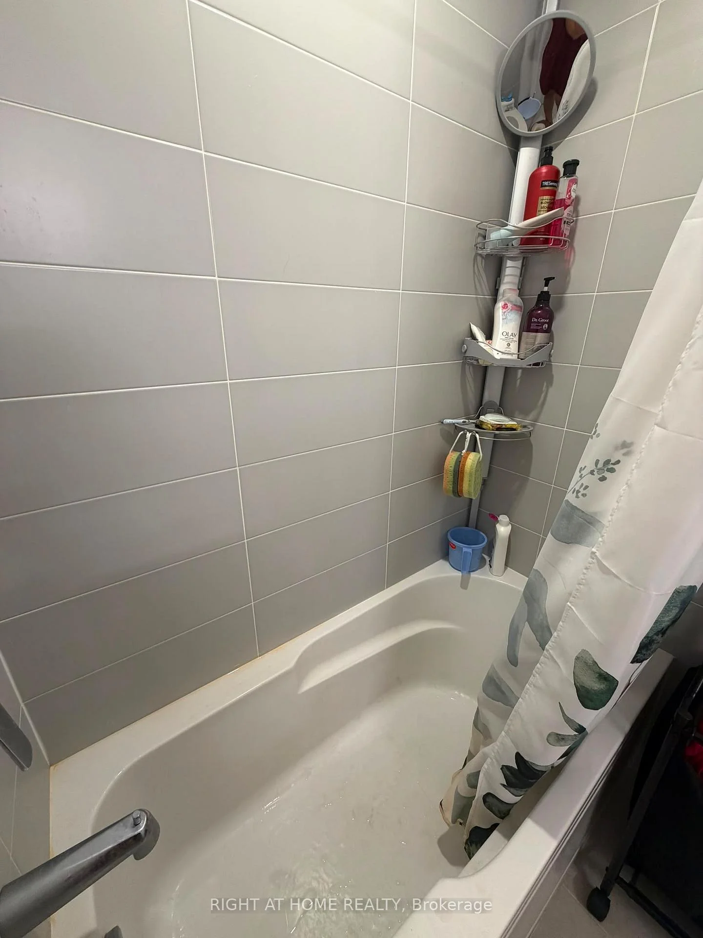 Photo 33 of Unit 1402, 33 Erie Avenue, Brantford, Eagle Place West — HOMEH