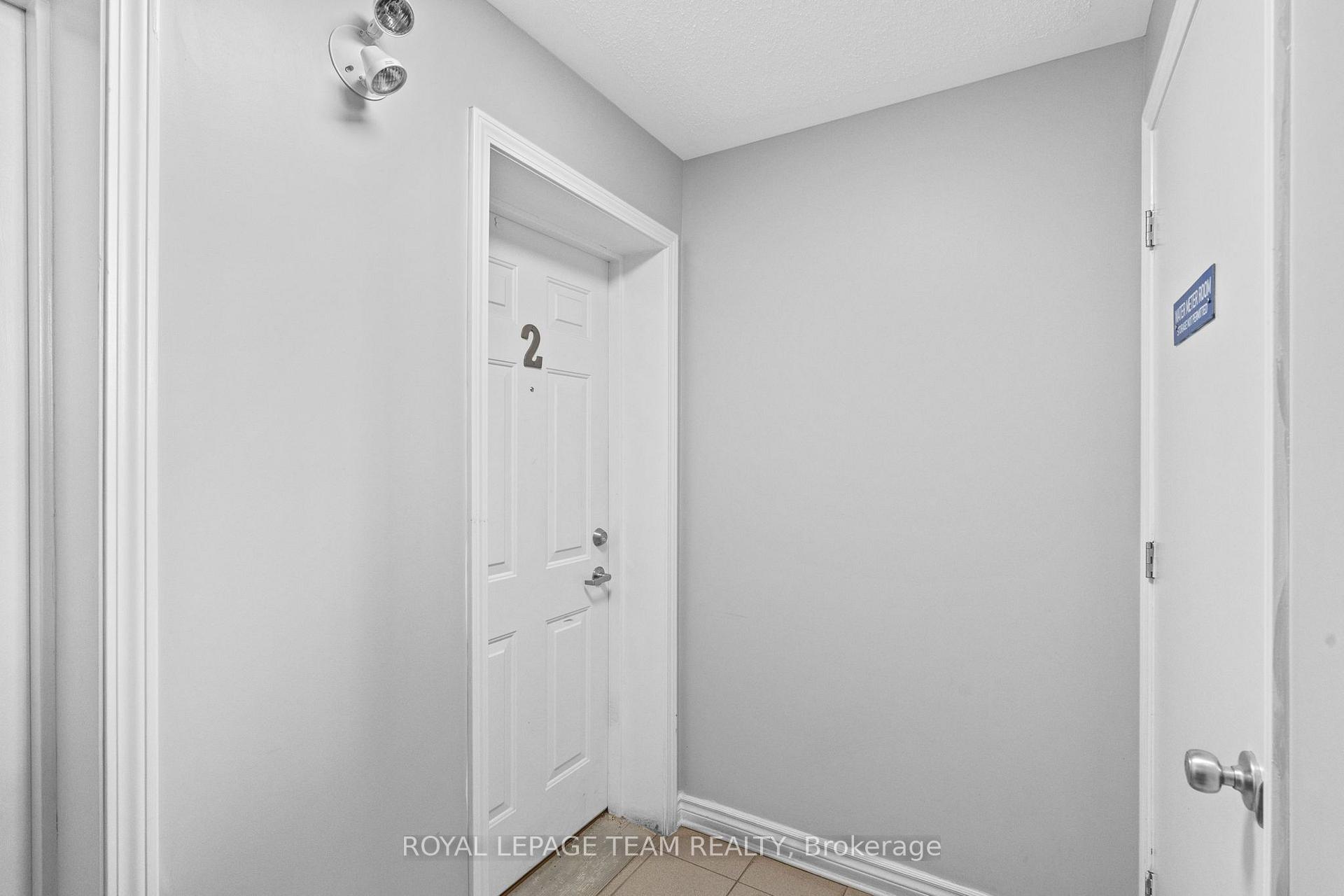 Photo 9 of Unit 2, 313 Cresthaven Drive, Ottawa, Barrhaven East — HOMEH