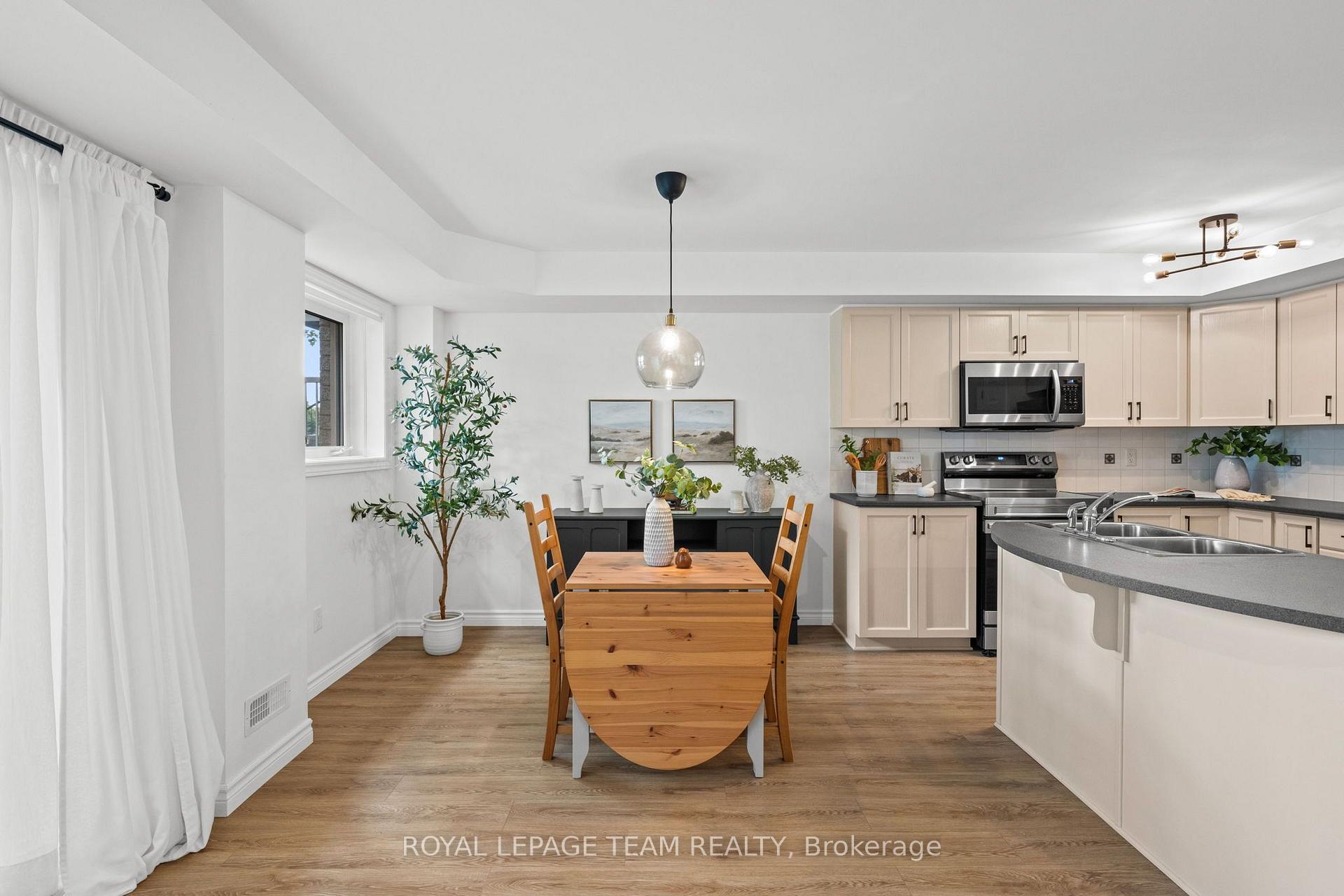 Photo 24 of Unit 2, 313 Cresthaven Drive, Ottawa, Barrhaven East — HOMEH