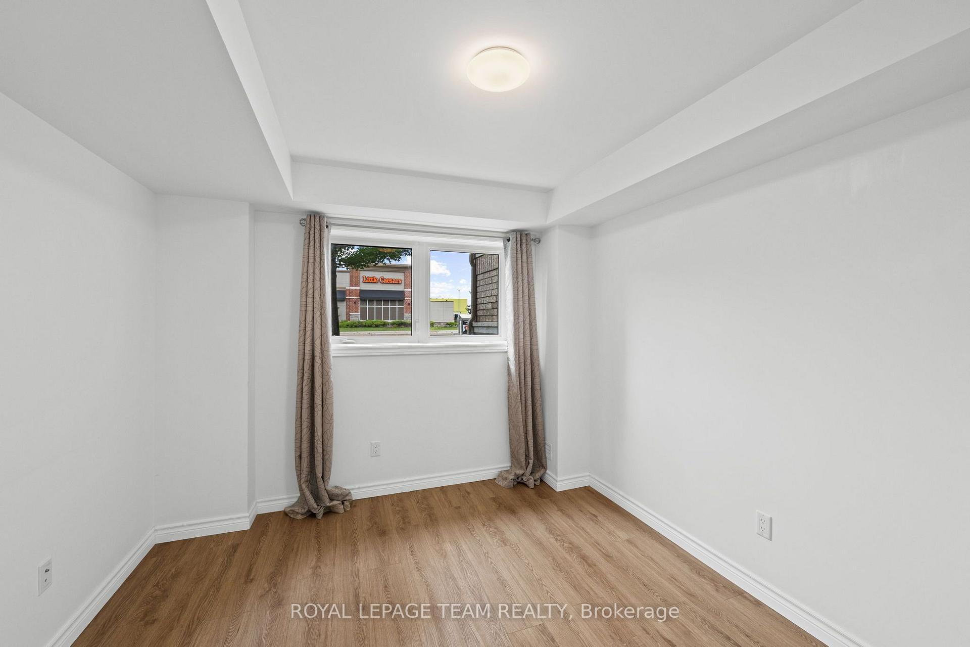 Photo 31 of Unit 2, 313 Cresthaven Drive, Ottawa, Barrhaven East — HOMEH