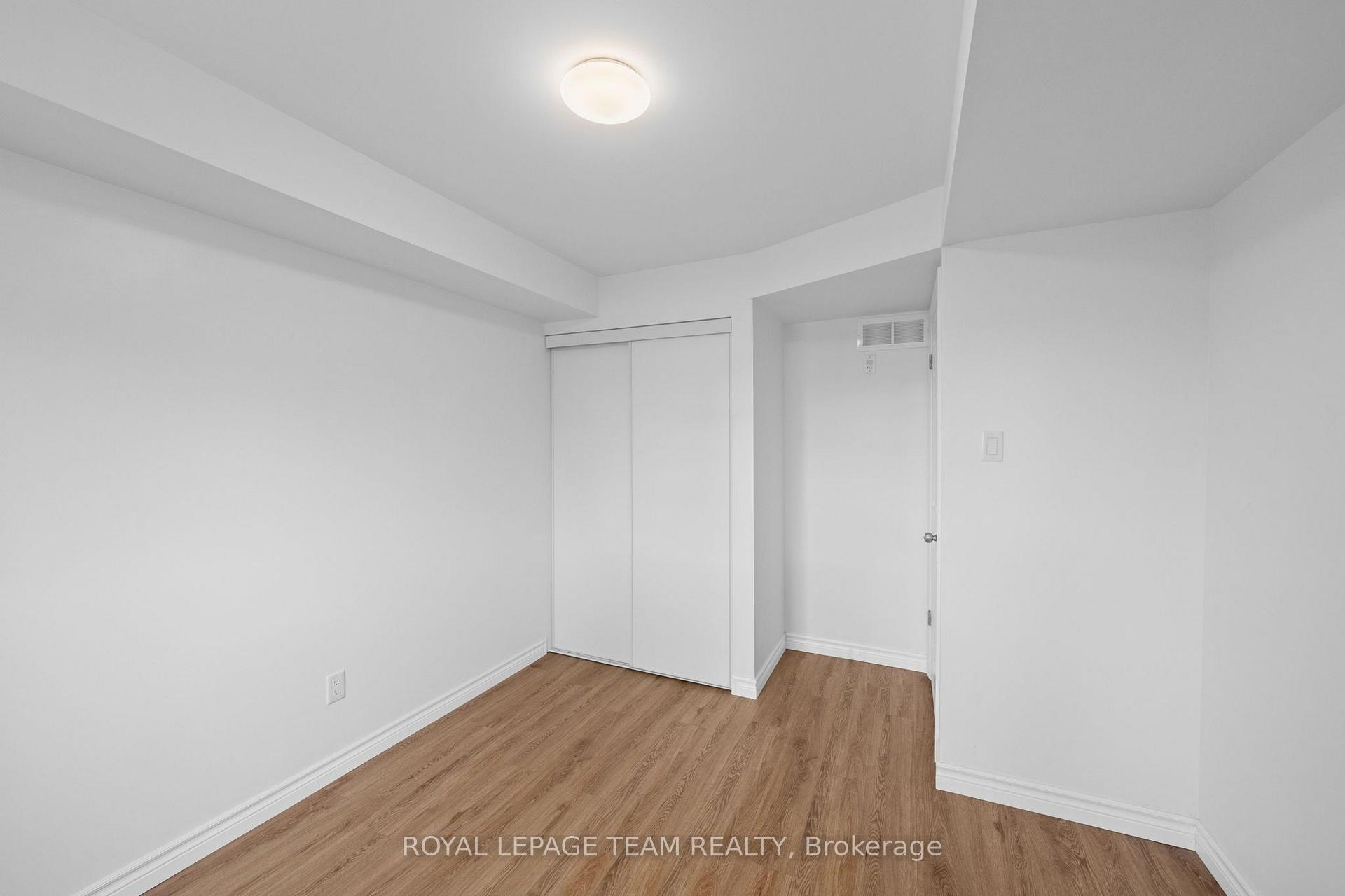 Photo 32 of Unit 2, 313 Cresthaven Drive, Ottawa, Barrhaven East — HOMEH