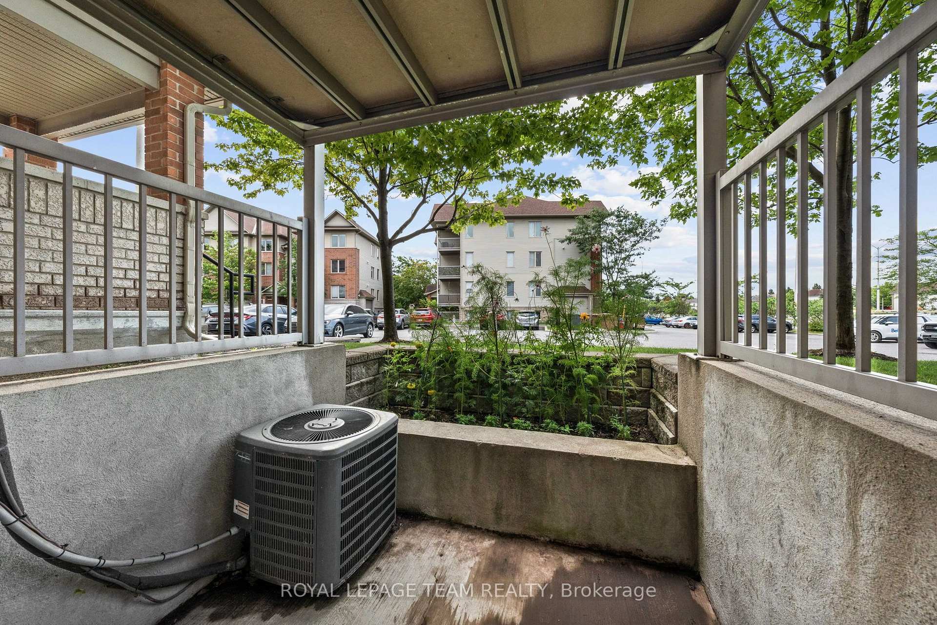 Photo 41 of Unit 2, 313 Cresthaven Drive, Ottawa, Barrhaven East — HOMEH