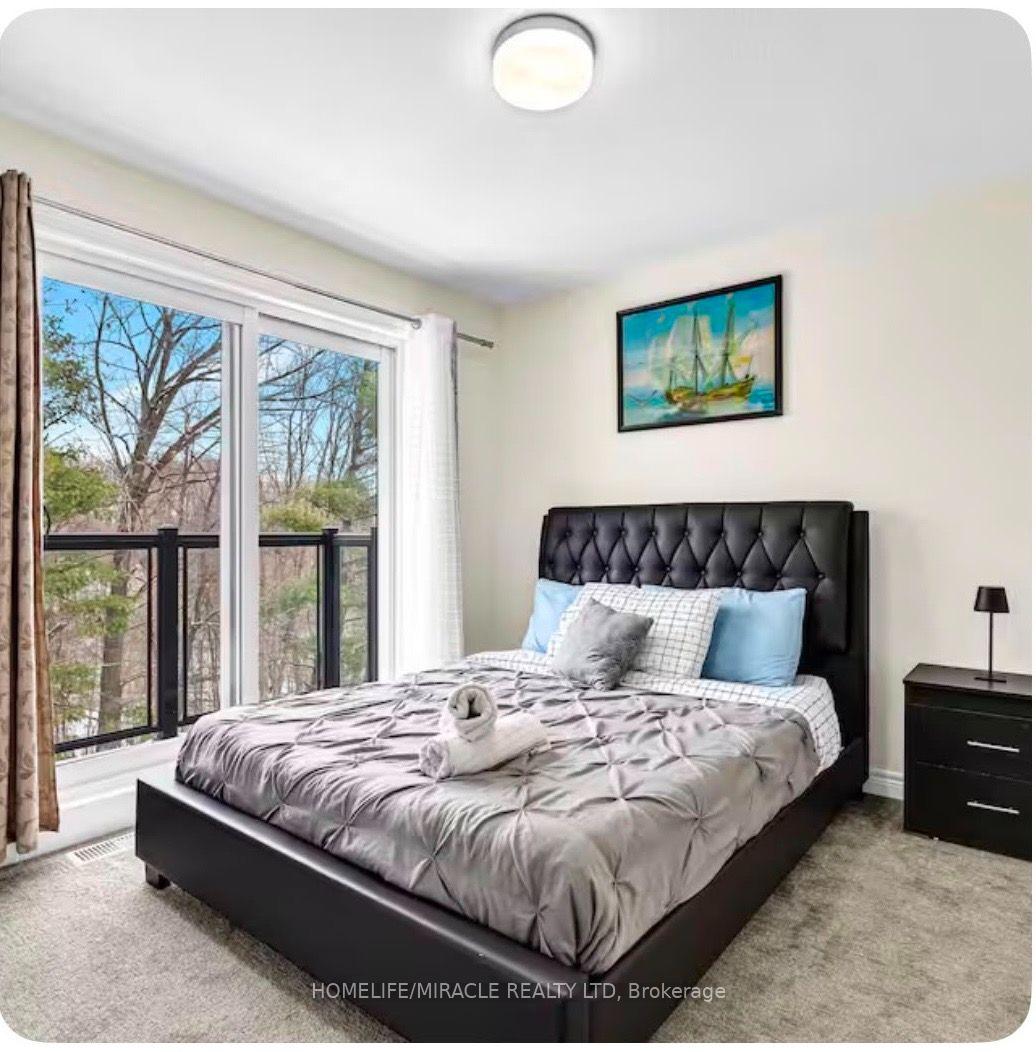 Photo 8 of 27 Folcroft Street, Brampton, Credit Valley — HOMEH