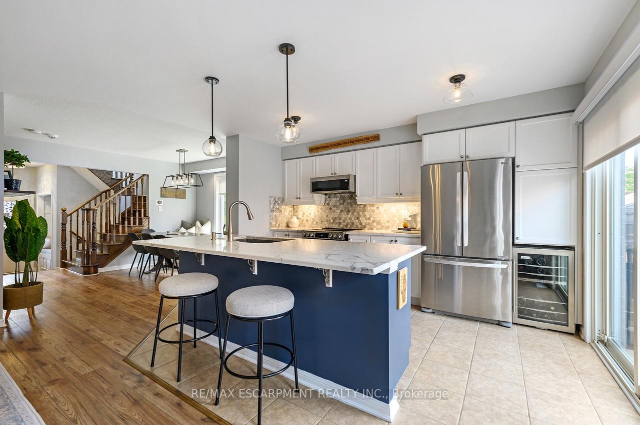 Photo 9 of 625 Gervais Terrace, Milton, Coates — HOMEH