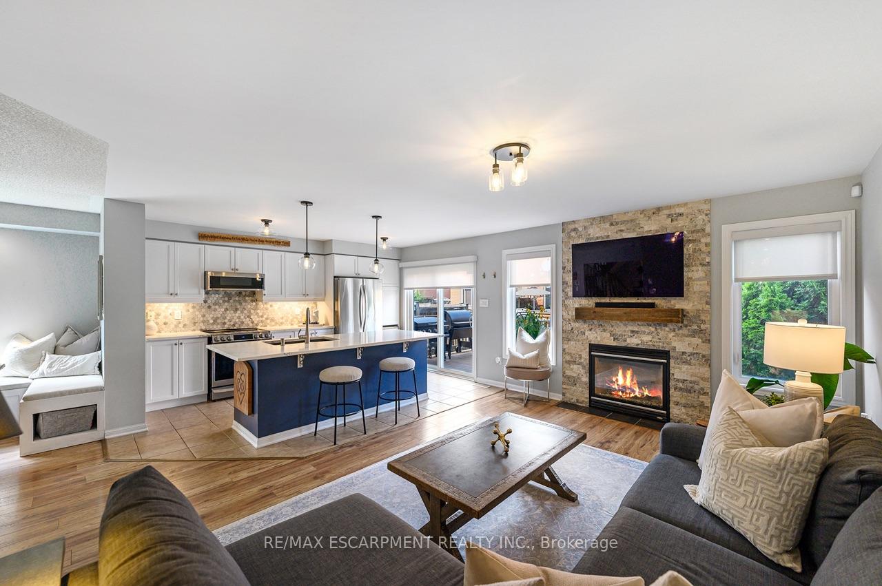 Photo 15 of 625 Gervais Terrace, Milton, Coates — HOMEH